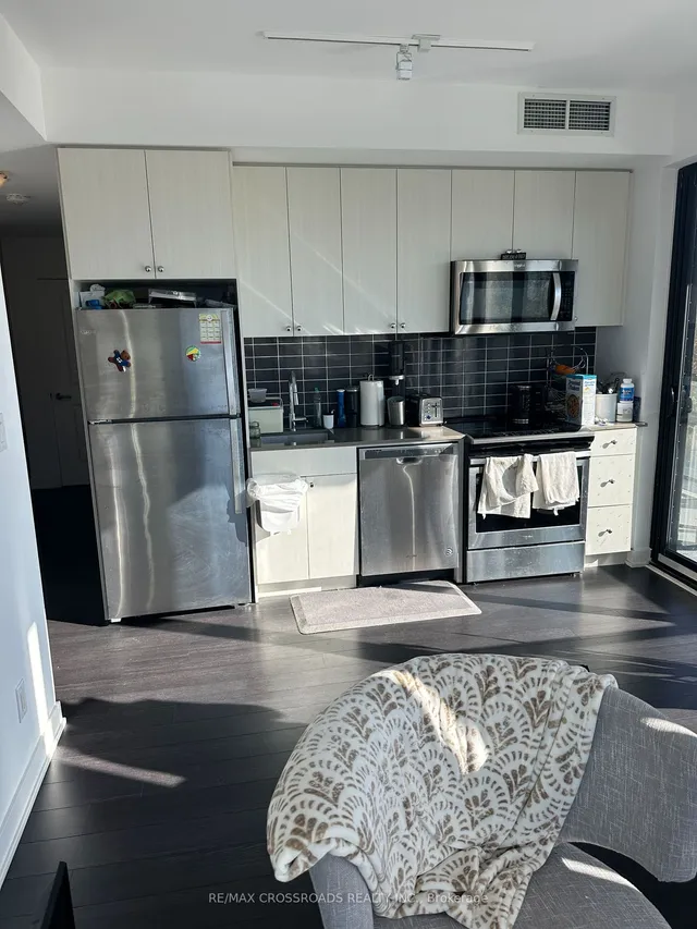 Additional property image - 2799 Kingston Rd Unit 305