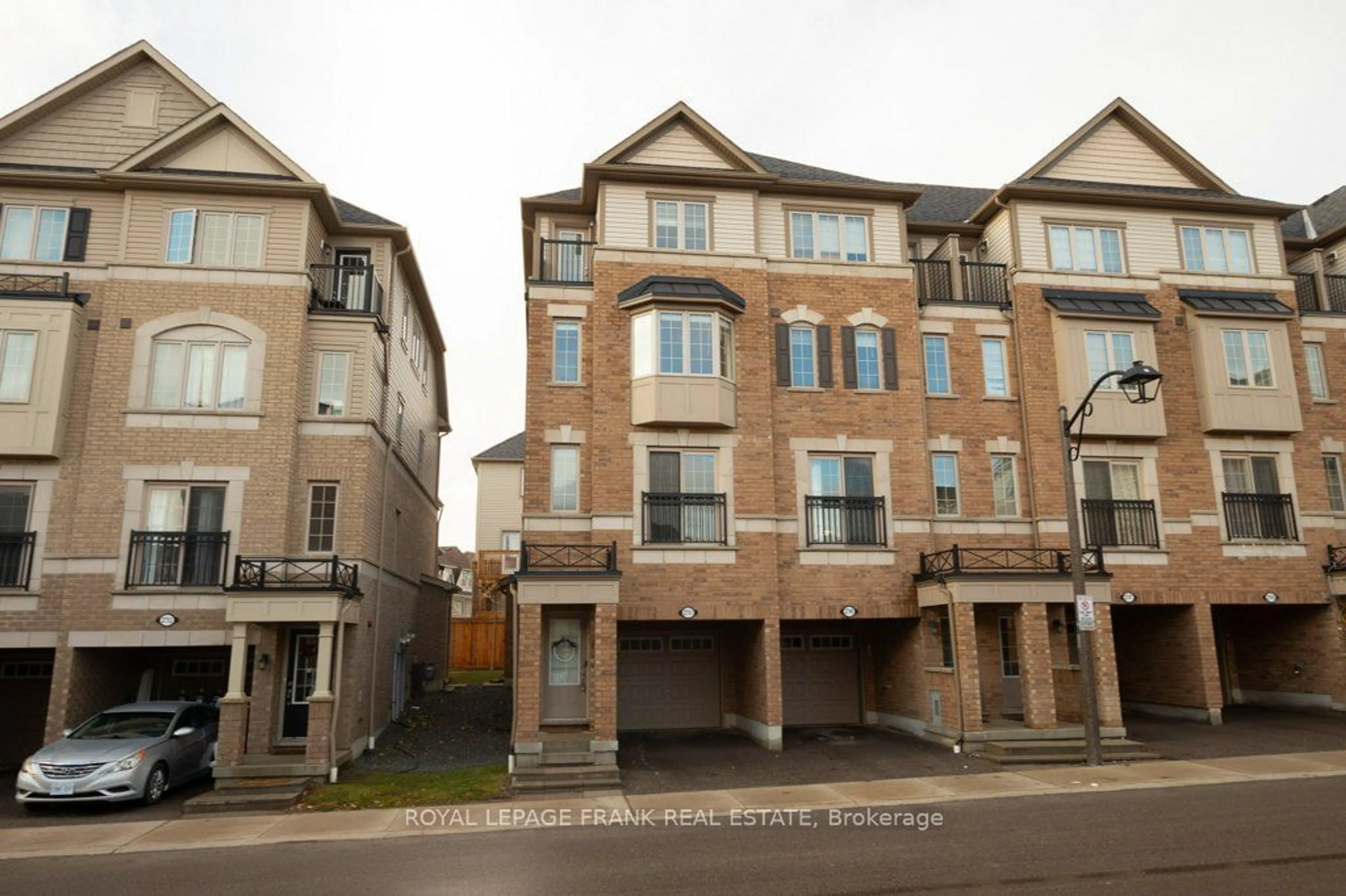 A pic from outside/outdoor area/front of a property/back of a property/a pic from drone, street for 2751 Deputy Minister Path #74, Oshawa Ontario L1L 0M7