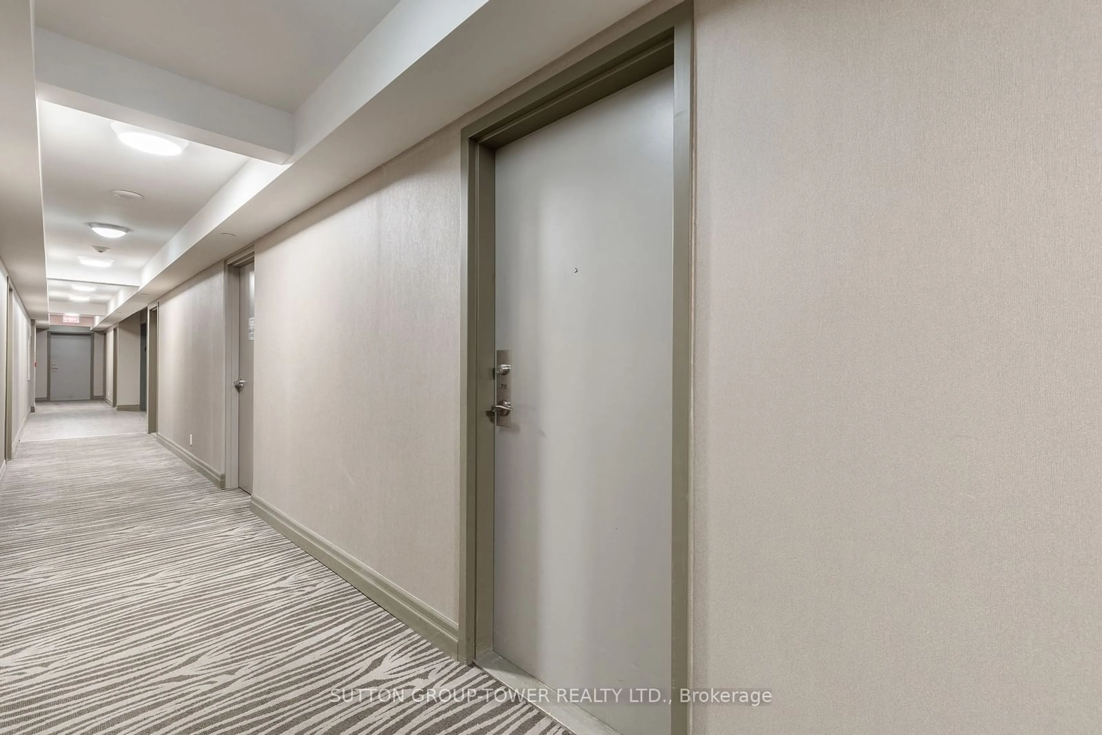 Indoor foyer for 280 Donlands Ave #711, Toronto Ontario M4J 0A3