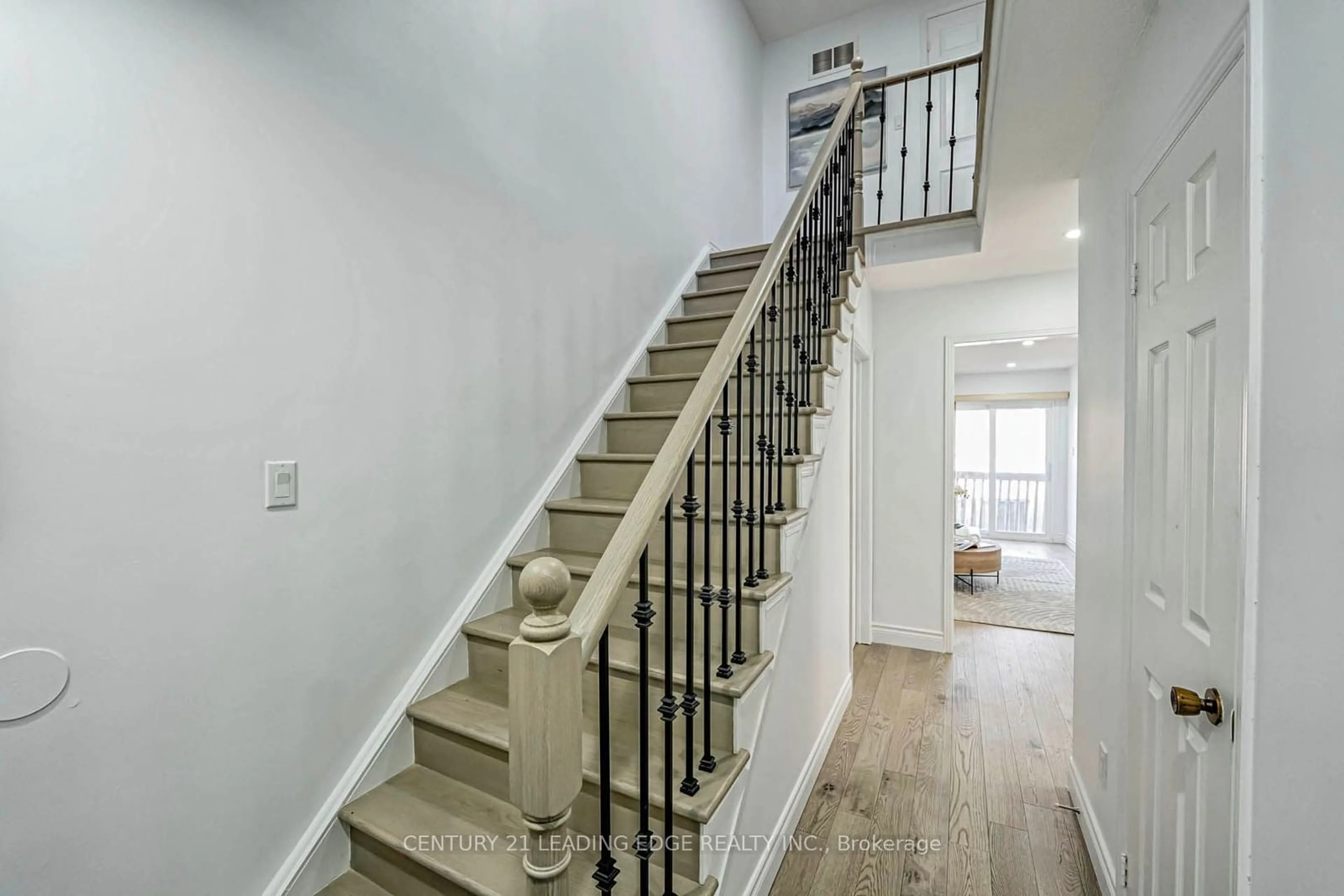 Stairs for 6 Rangeley Dr, Toronto Ontario M1B 5C1