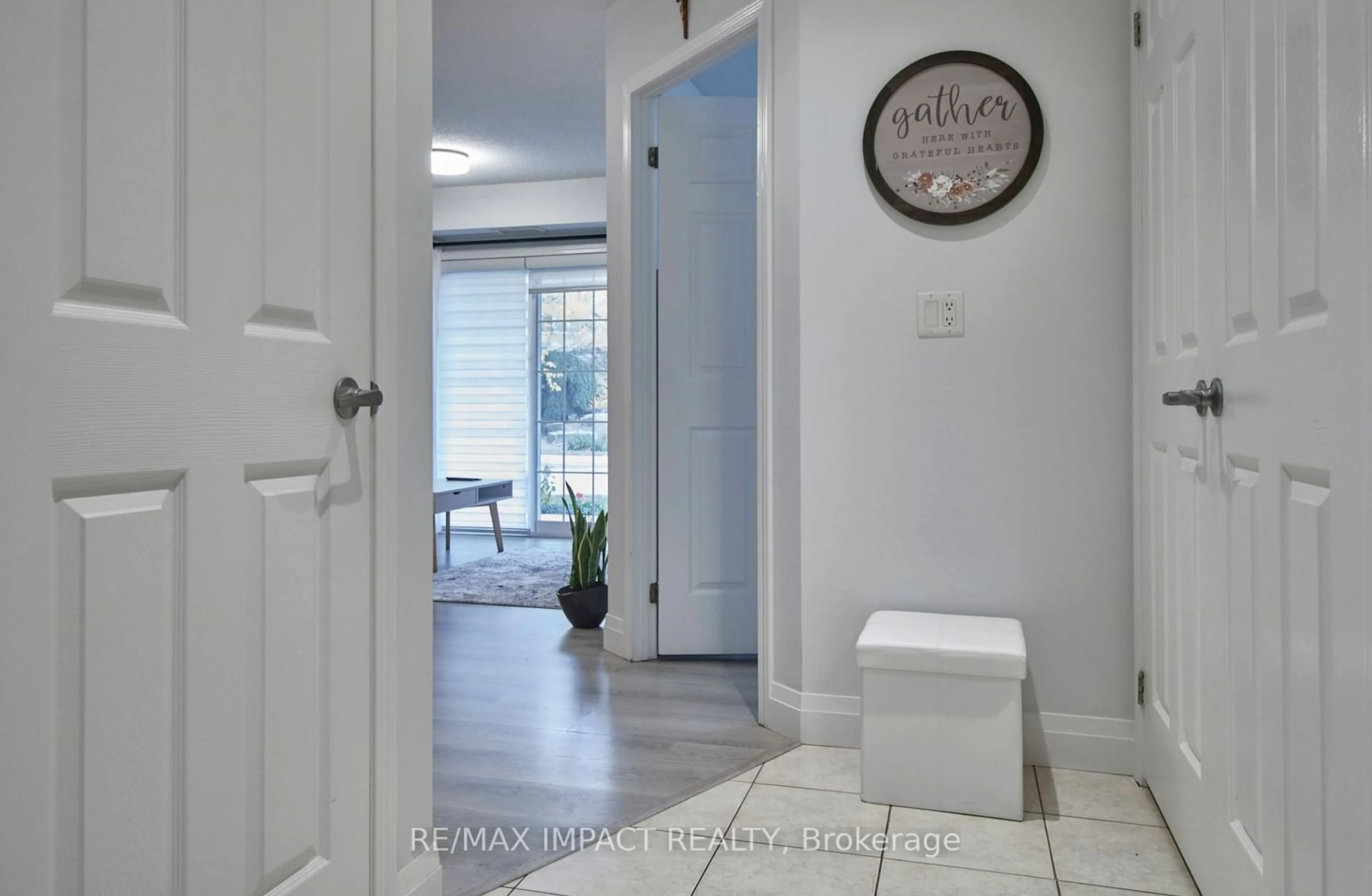 Indoor entryway for 61 Clarington Blvd #105, Clarington Ontario L1C 0H6