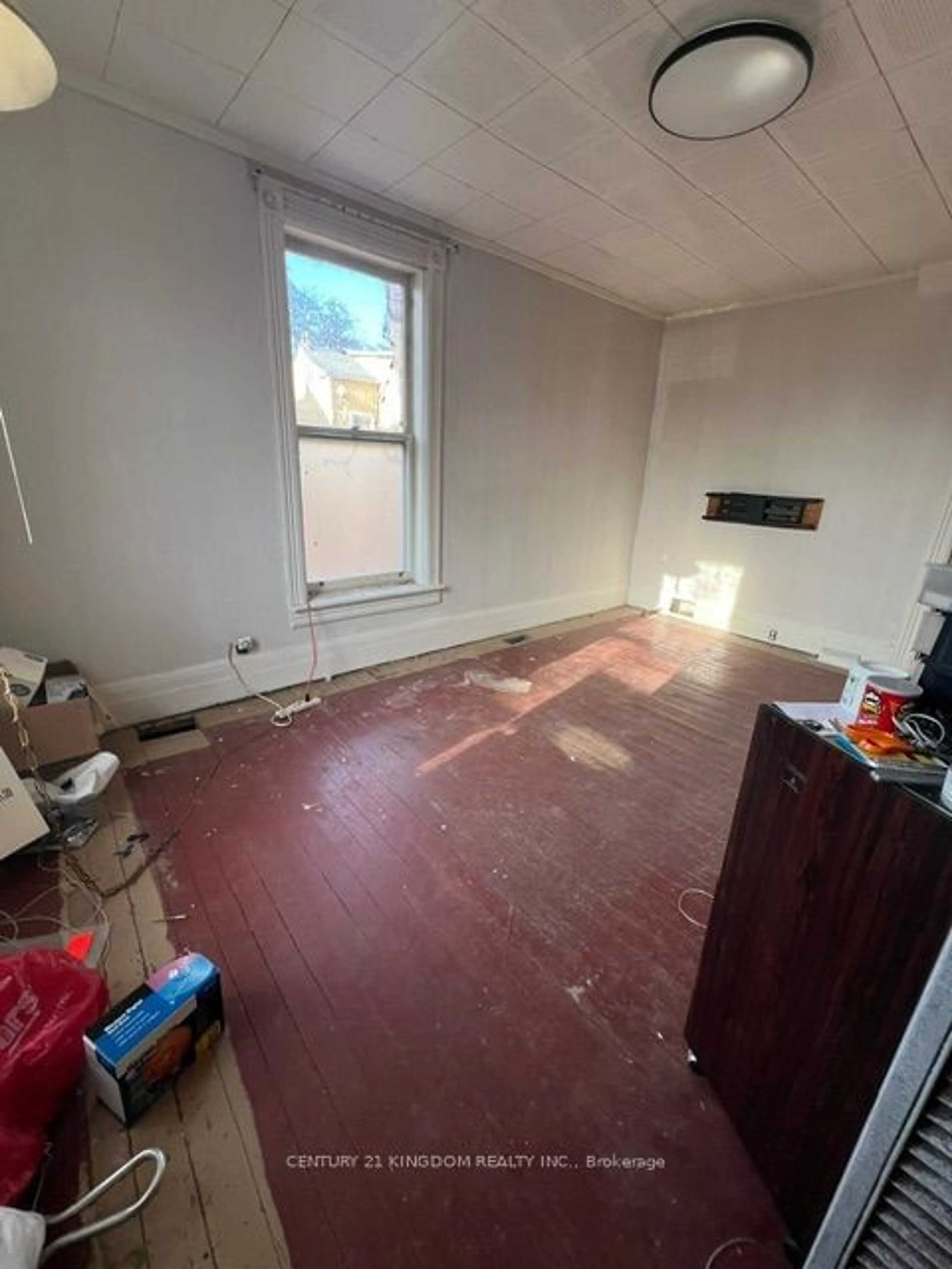 A pic of a room for 1727 Dunchurch St, Pickering Ontario L1V 1T9