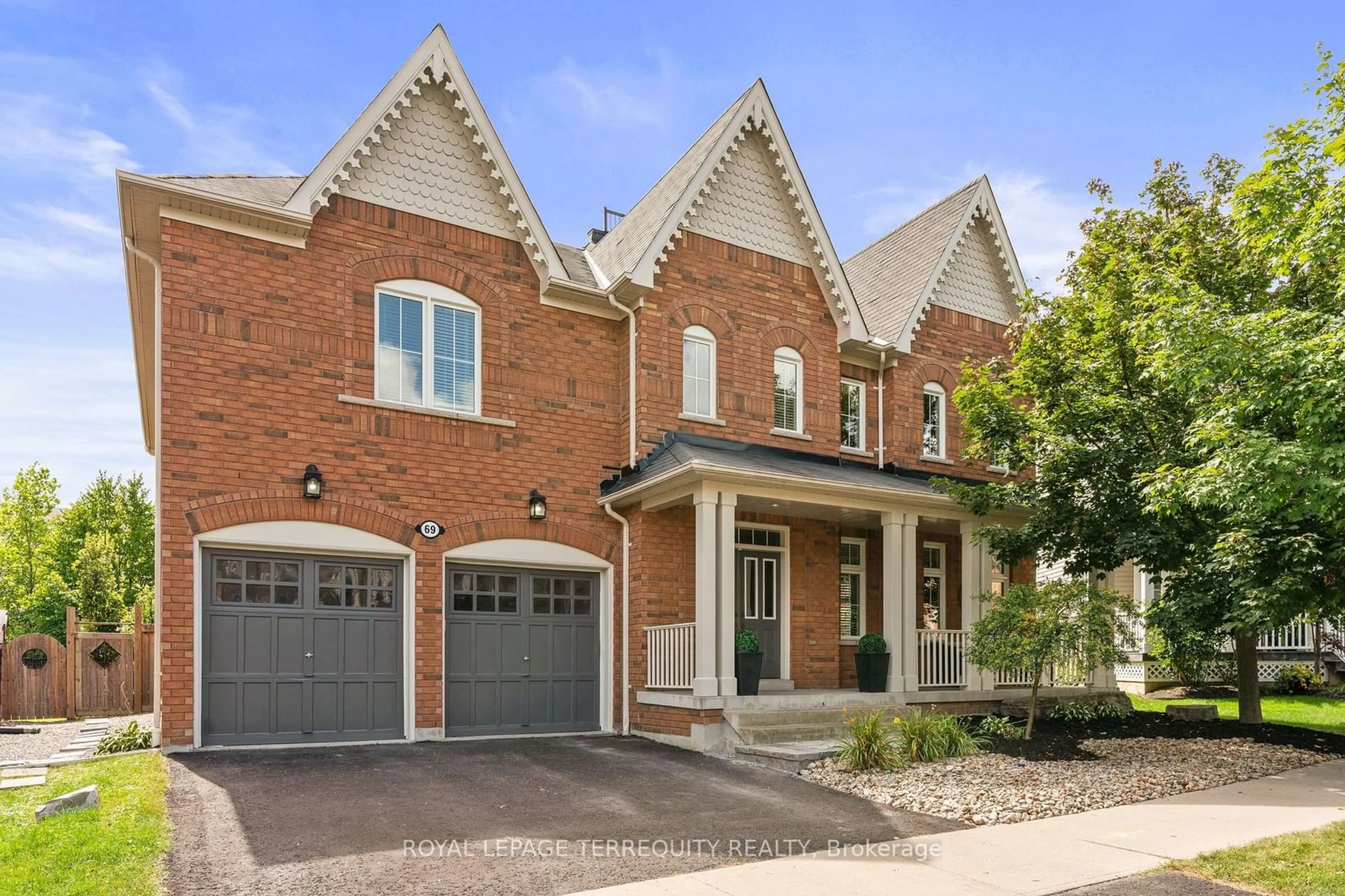 Home with brick exterior material, street for 69 Bellhouse Pl, Whitby Ontario L1M 0G6