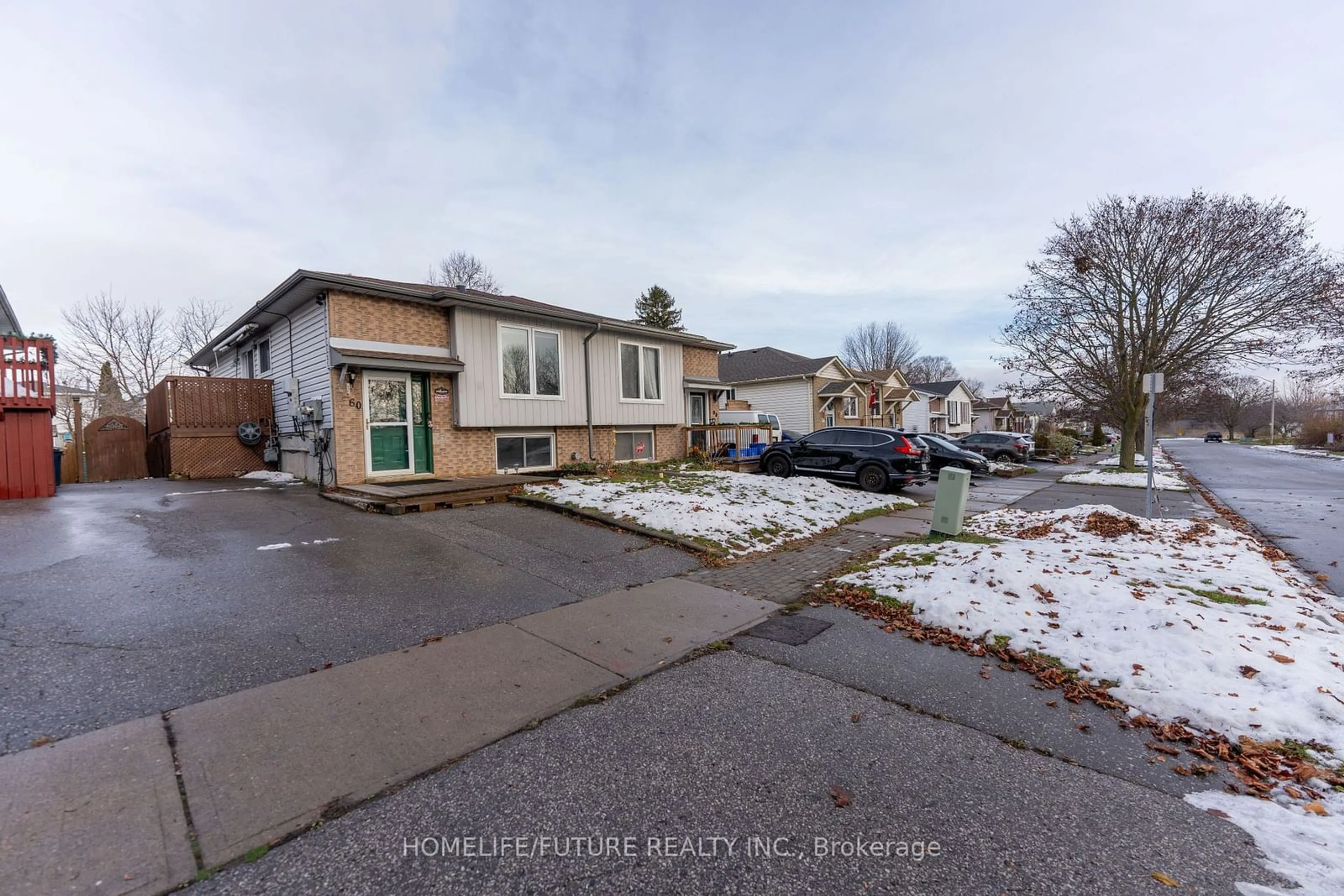 A pic from outside/outdoor area/front of a property/back of a property/a pic from drone, street for 60 John Scott Crt, Clarington Ontario L1C 4L1