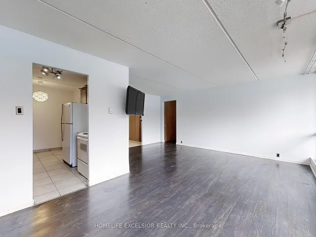 Additional property image - 2 Glamorgan Ave Unit 202