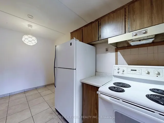 Additional property image - 2 Glamorgan Ave Unit 202