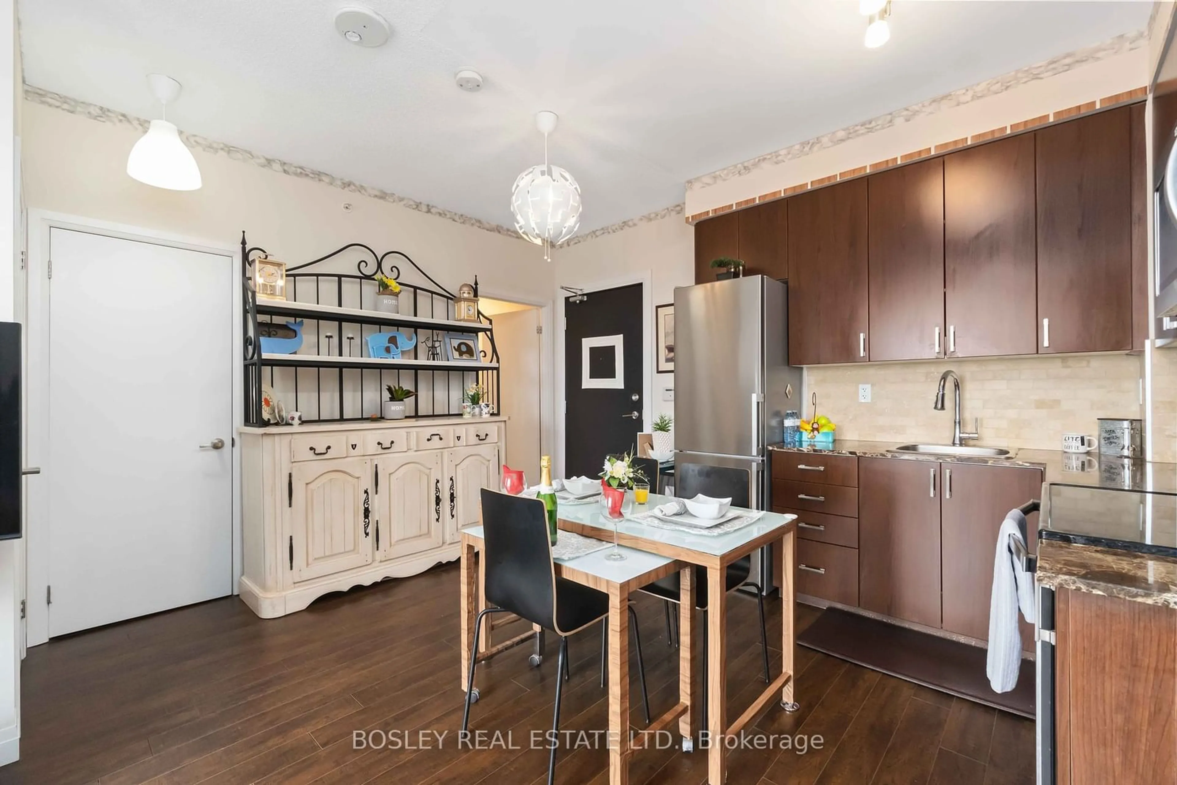 Open concept kitchen, unknown for 22 East Haven Dr #926, Toronto Ontario M1N 1T8