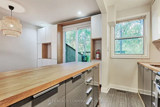 Additional property image - 193 Coxwell Ave