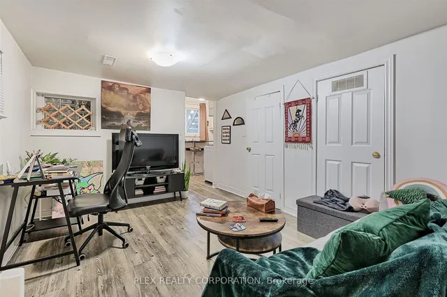 Additional property image - 193 Coxwell Ave