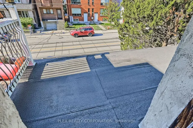 Additional property image - 193 Coxwell Ave