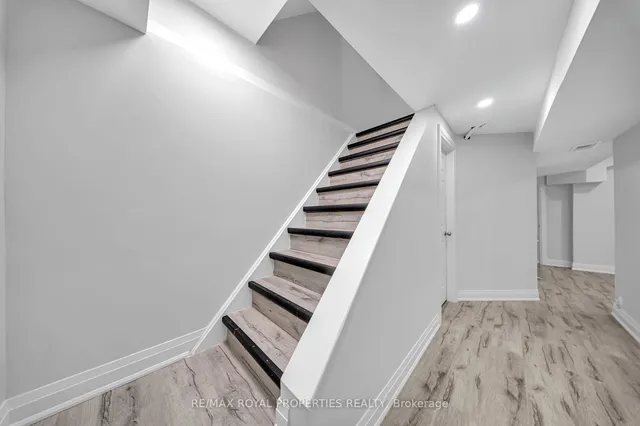 Additional property image - 50 Scarfair Ptwy
