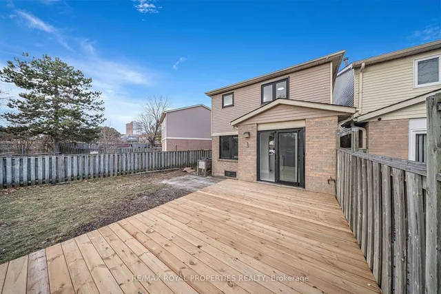 Additional property image - 50 Scarfair Ptwy