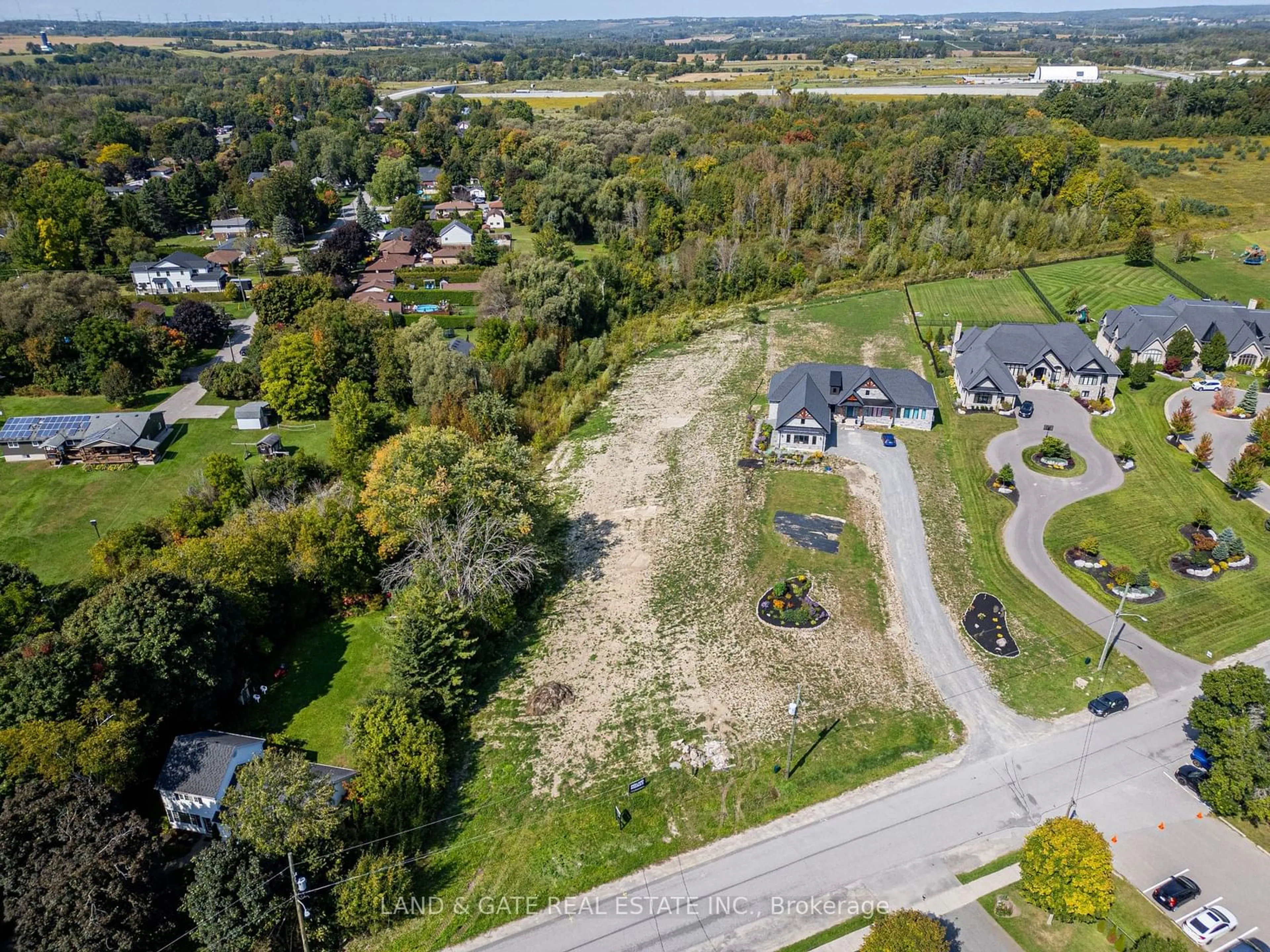 A pic from outside/outdoor area/front of a property/back of a property/a pic from drone, street for 32 Ormiston St, Clarington Ontario L0B 1J0