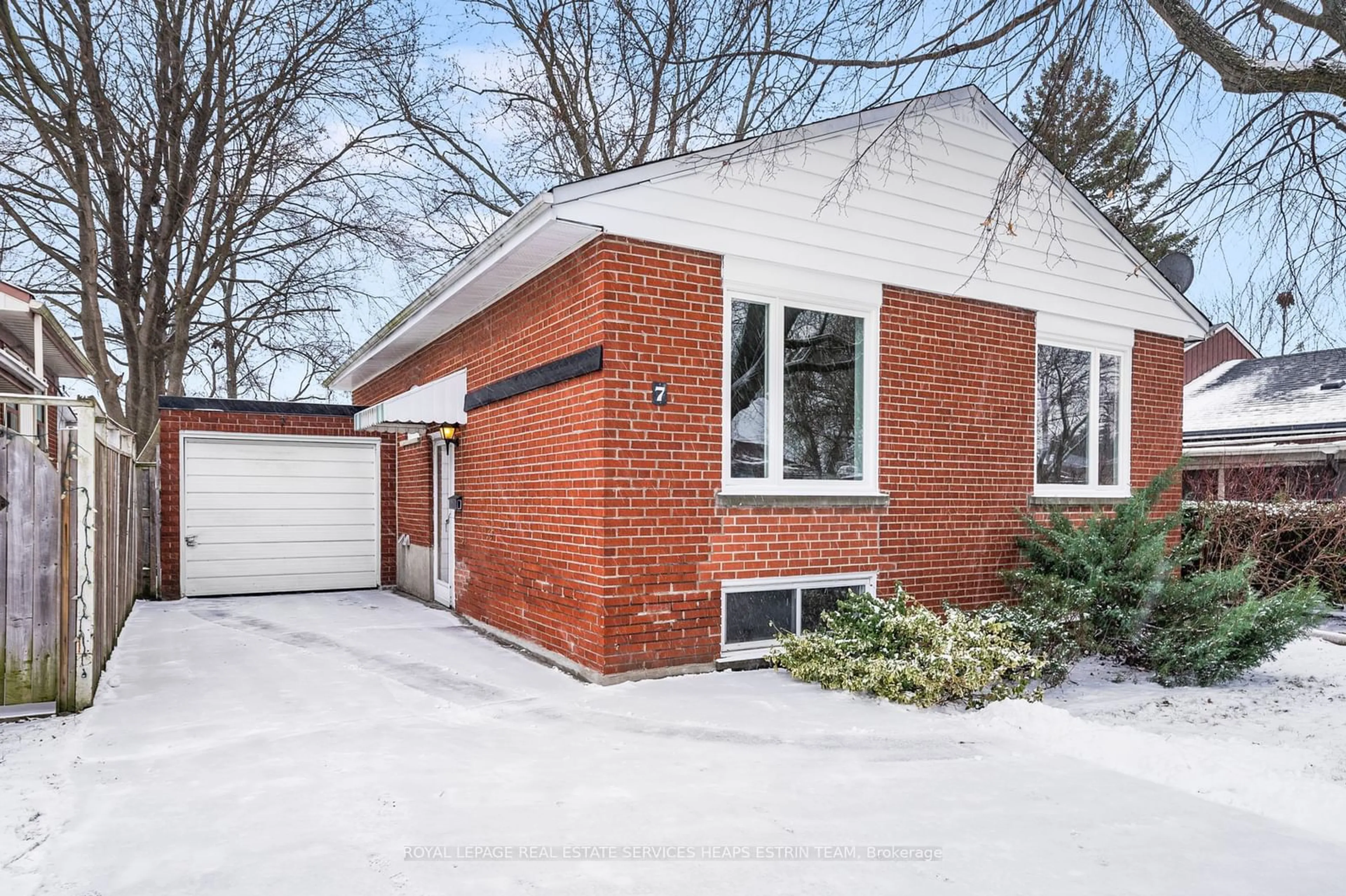 Home with brick exterior material, street for 7 Kecala Rd, Toronto Ontario M1P 1K5