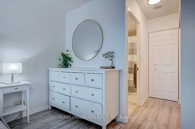 Additional property image - 1 Lee Centre Dr Unit 1709