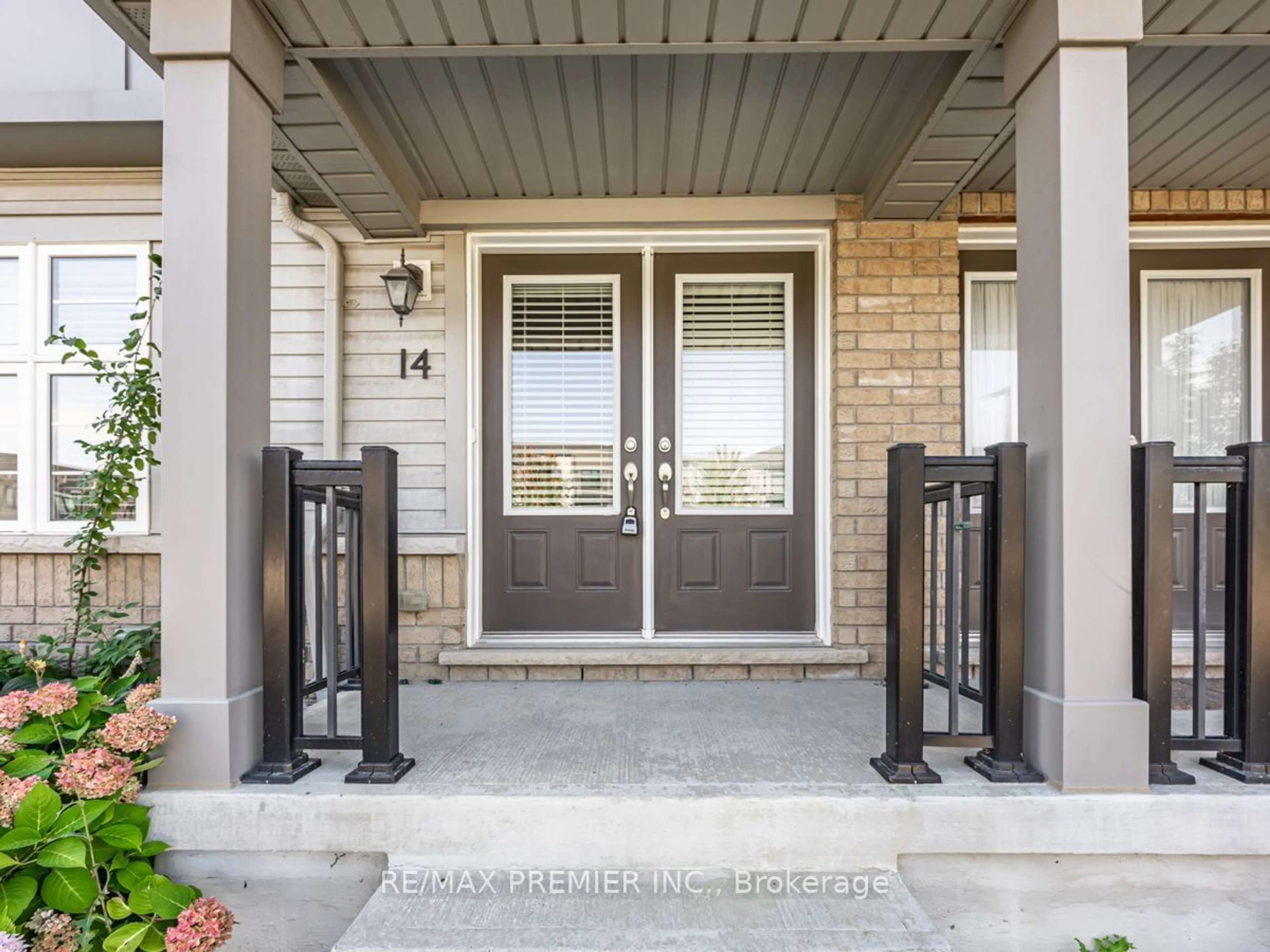 Indoor entryway for 14 Westbury Way, Whitby Ontario L1M 0L9