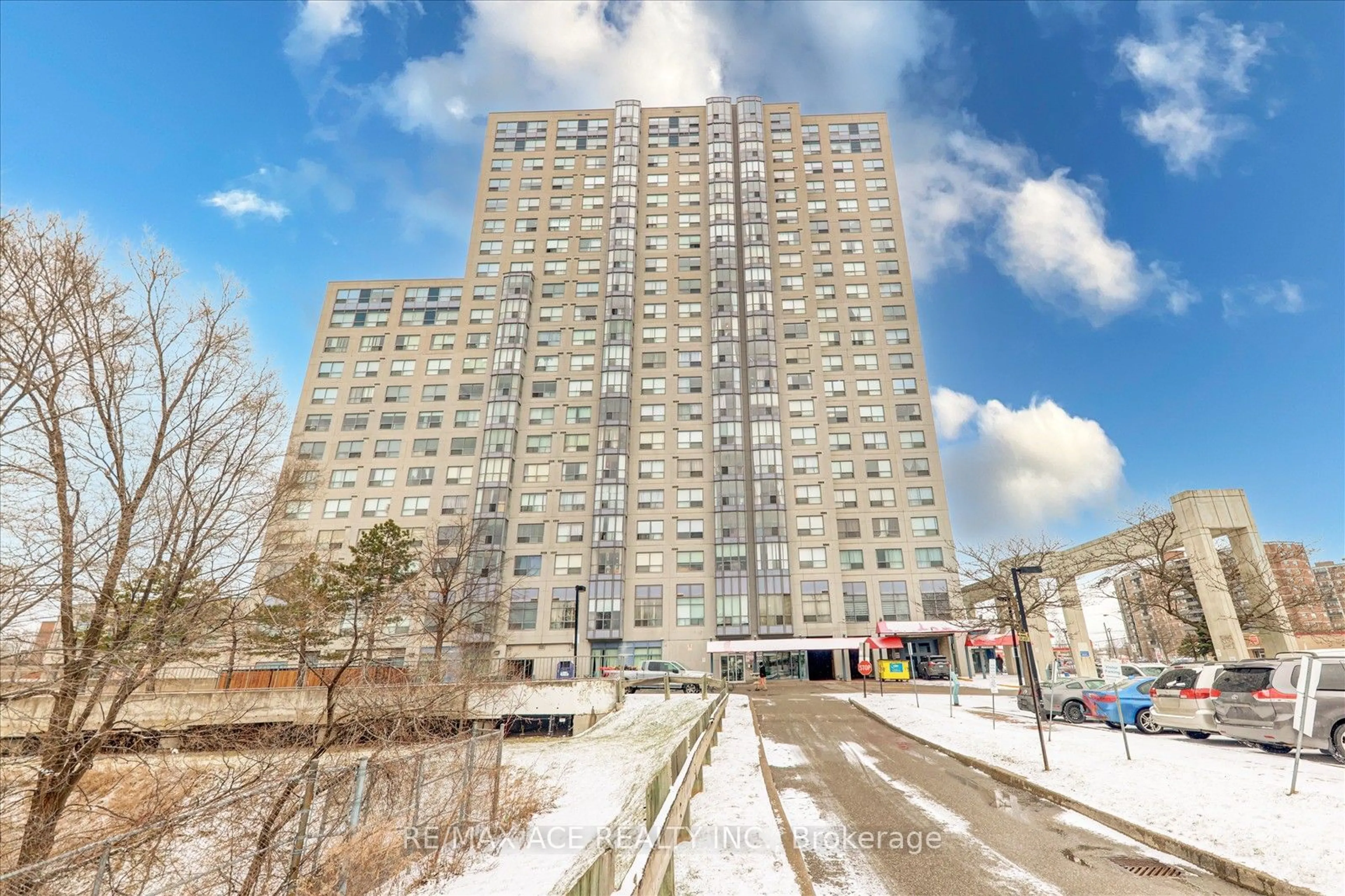 Unknown for 2550 Lawrence Ave #1415, Toronto Ontario M1P 4Z3