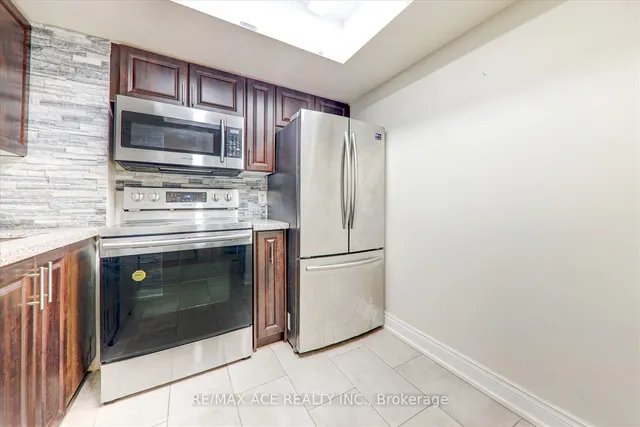Additional property image - 2550 Lawrence Ave Unit 1415