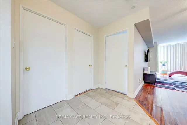Additional property image - 2550 Lawrence Ave Unit 1415