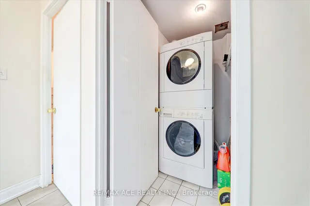 Additional property image - 2550 Lawrence Ave Unit 1415
