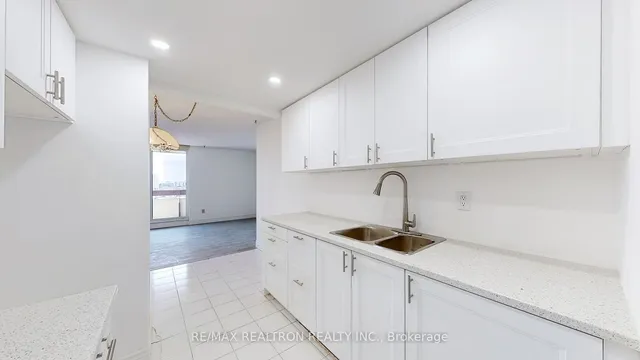 Additional property image - 65 Huntingdale Blvd Unit 1106