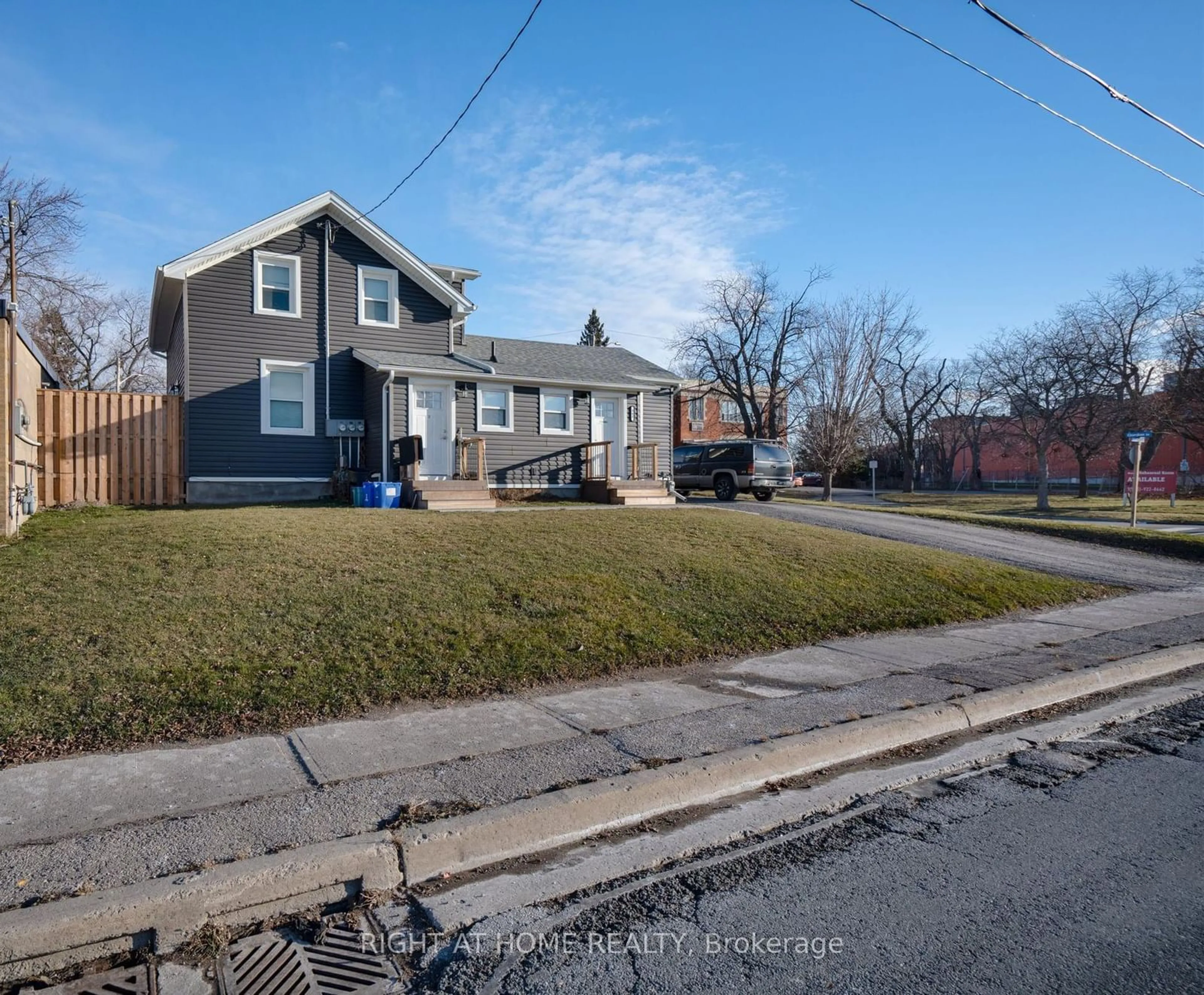 A pic from outside/outdoor area/front of a property/back of a property/a pic from drone, street for 865 Simcoe St, Oshawa Ontario L1H 4K8