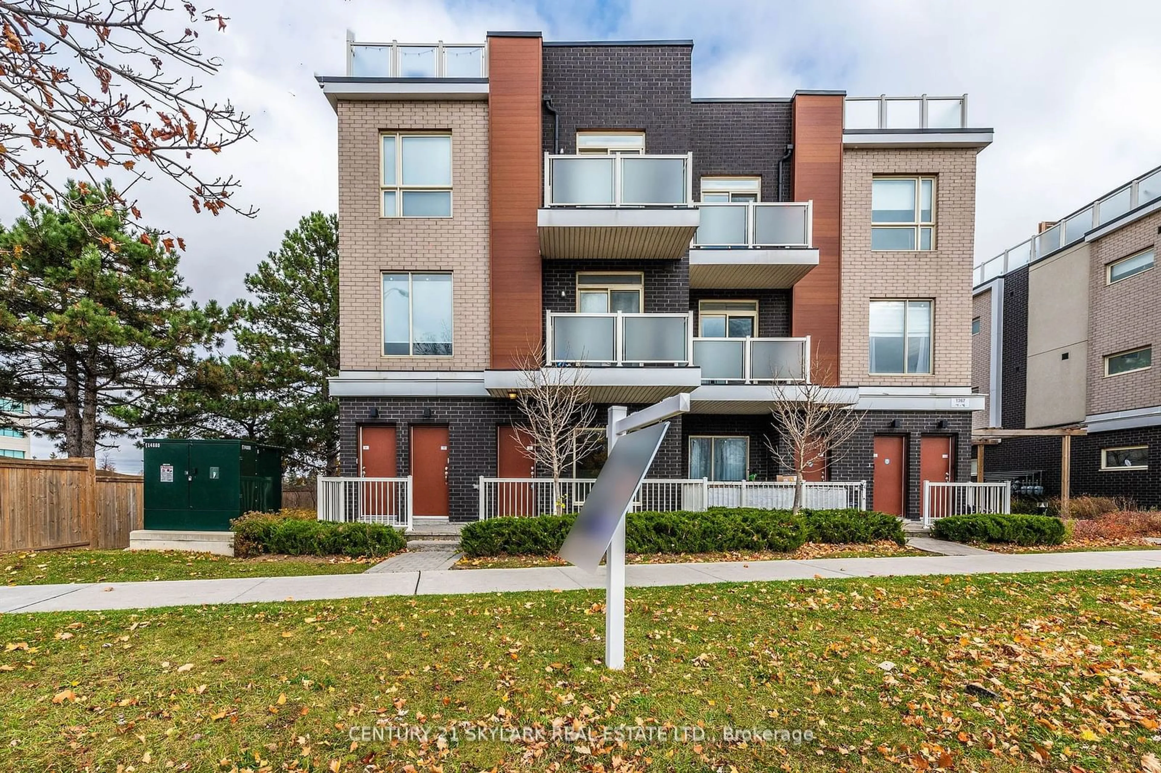 Home with brick exterior material, street for 1367 Neilson Rd #4, Toronto Ontario M1B 3C2