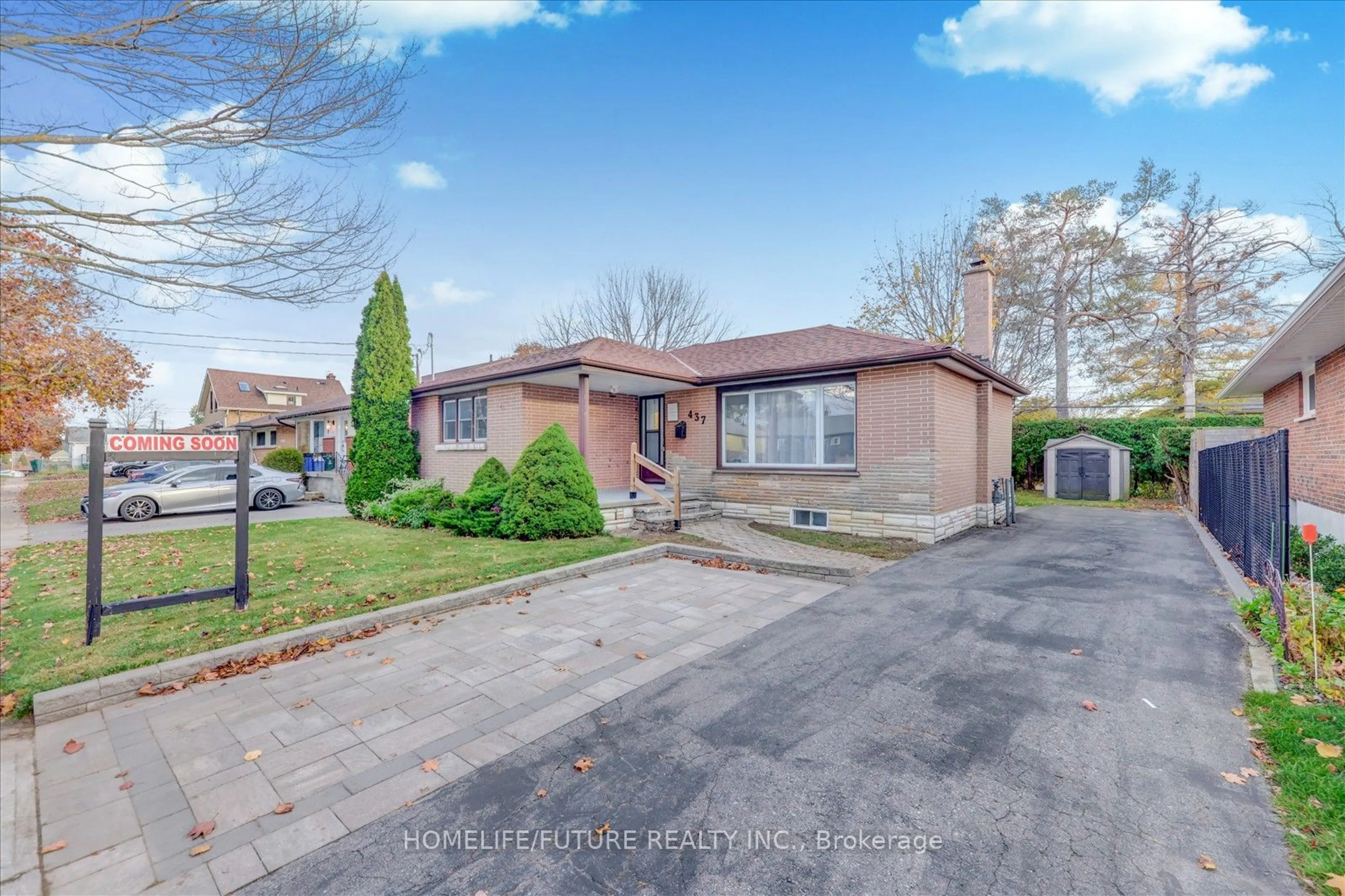 Home with brick exterior material, street for 437 Fairleigh Ave, Oshawa Ontario L1J 2W4