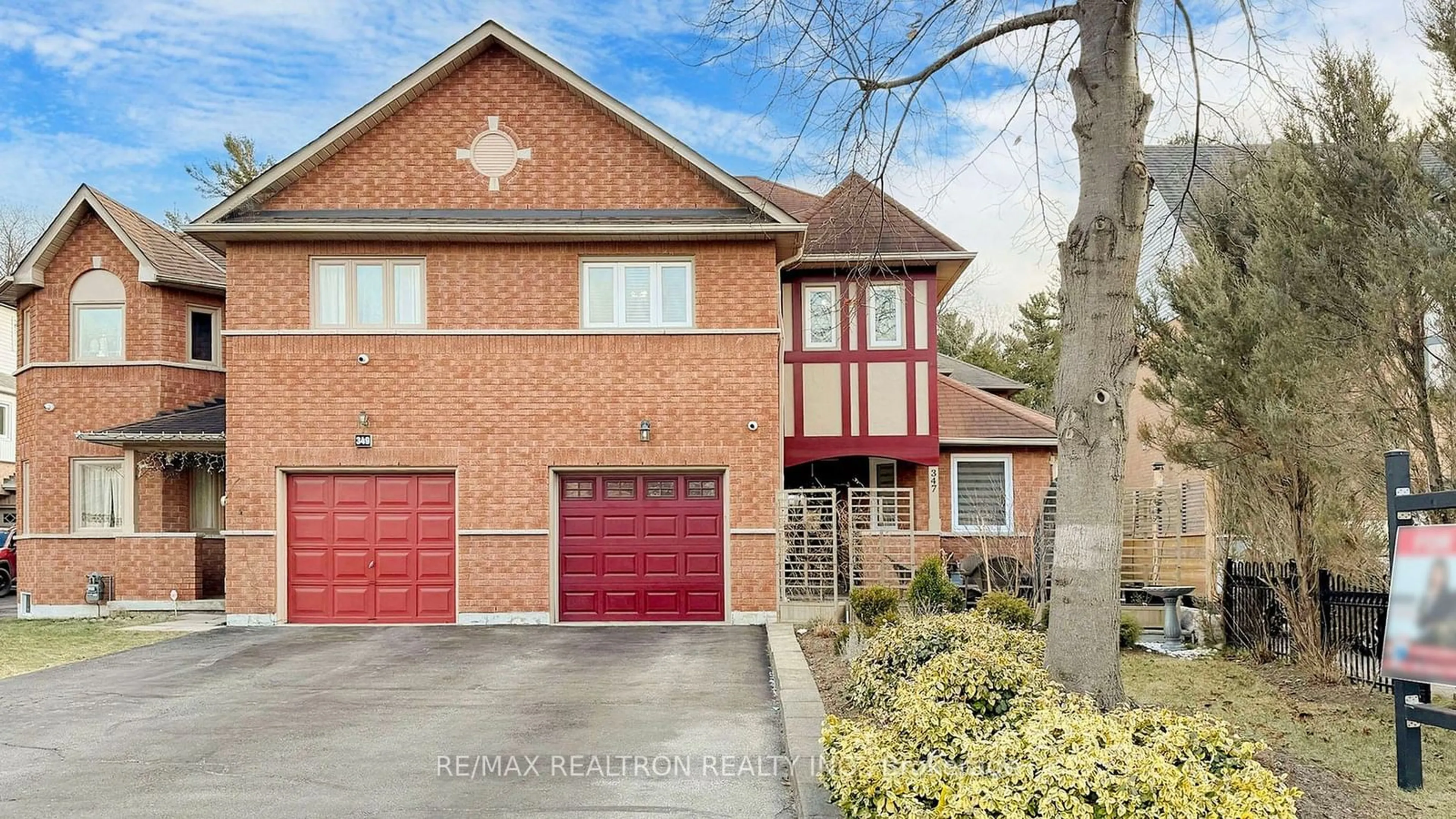 Home with brick exterior material, street for 347 Chickadee Crt, Pickering Ontario L1V 6Y4