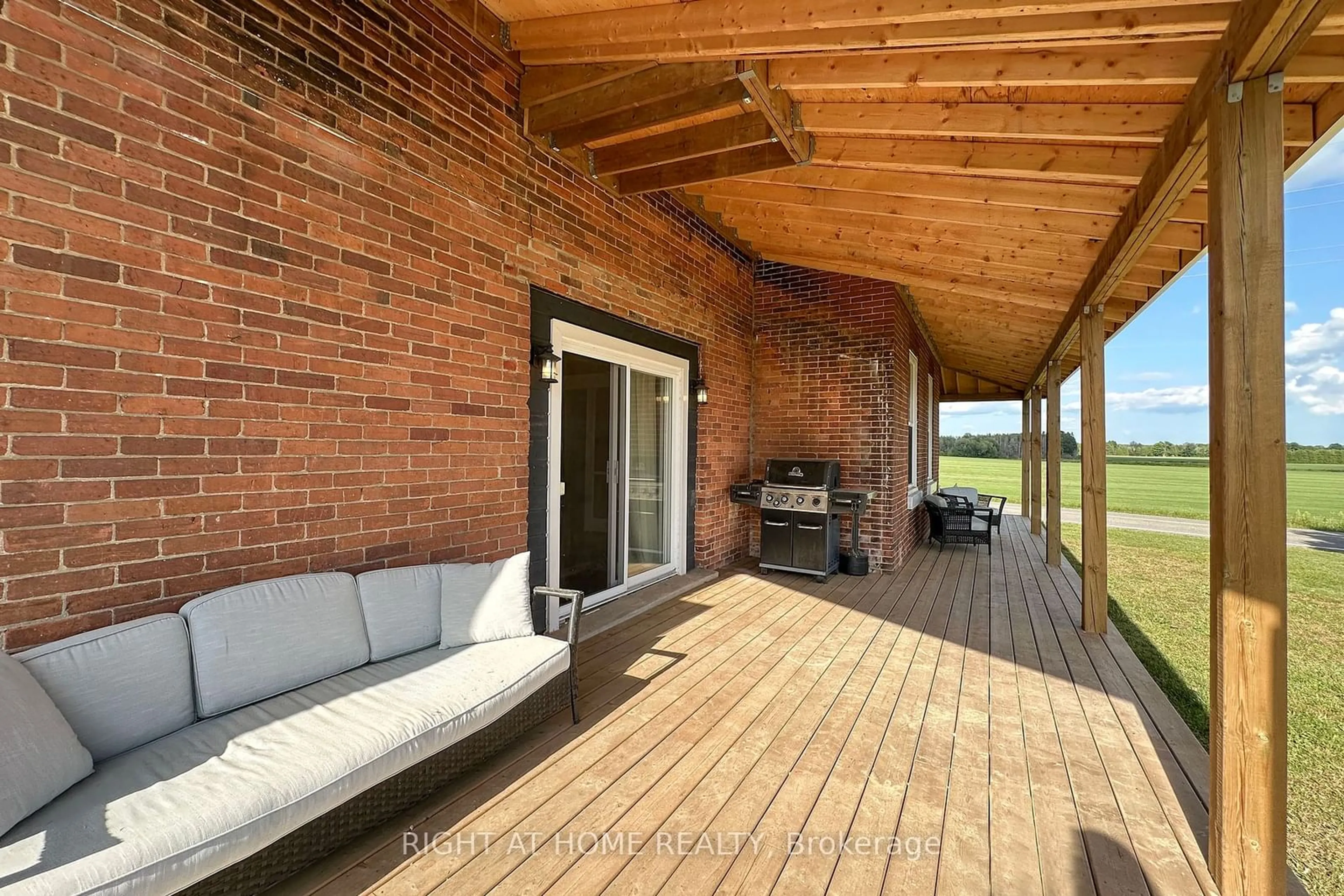 Patio, water/lake/river/ocean view for 2472 Regional Road 42 Rd, Clarington Ontario L1C 6V9