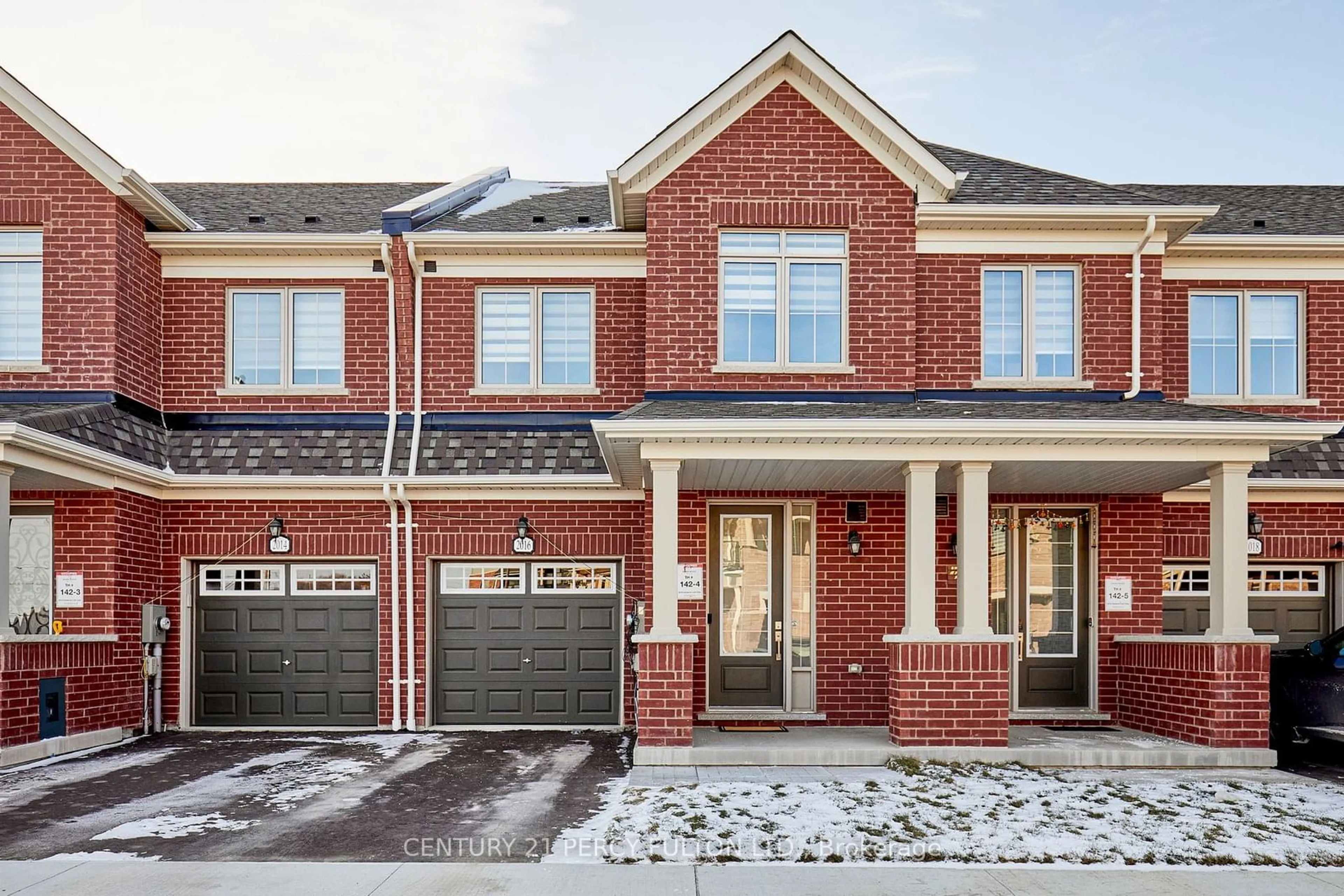 Home with brick exterior material, street for 2016 Cameron Lott Cres, Oshawa Ontario L1L 0S1