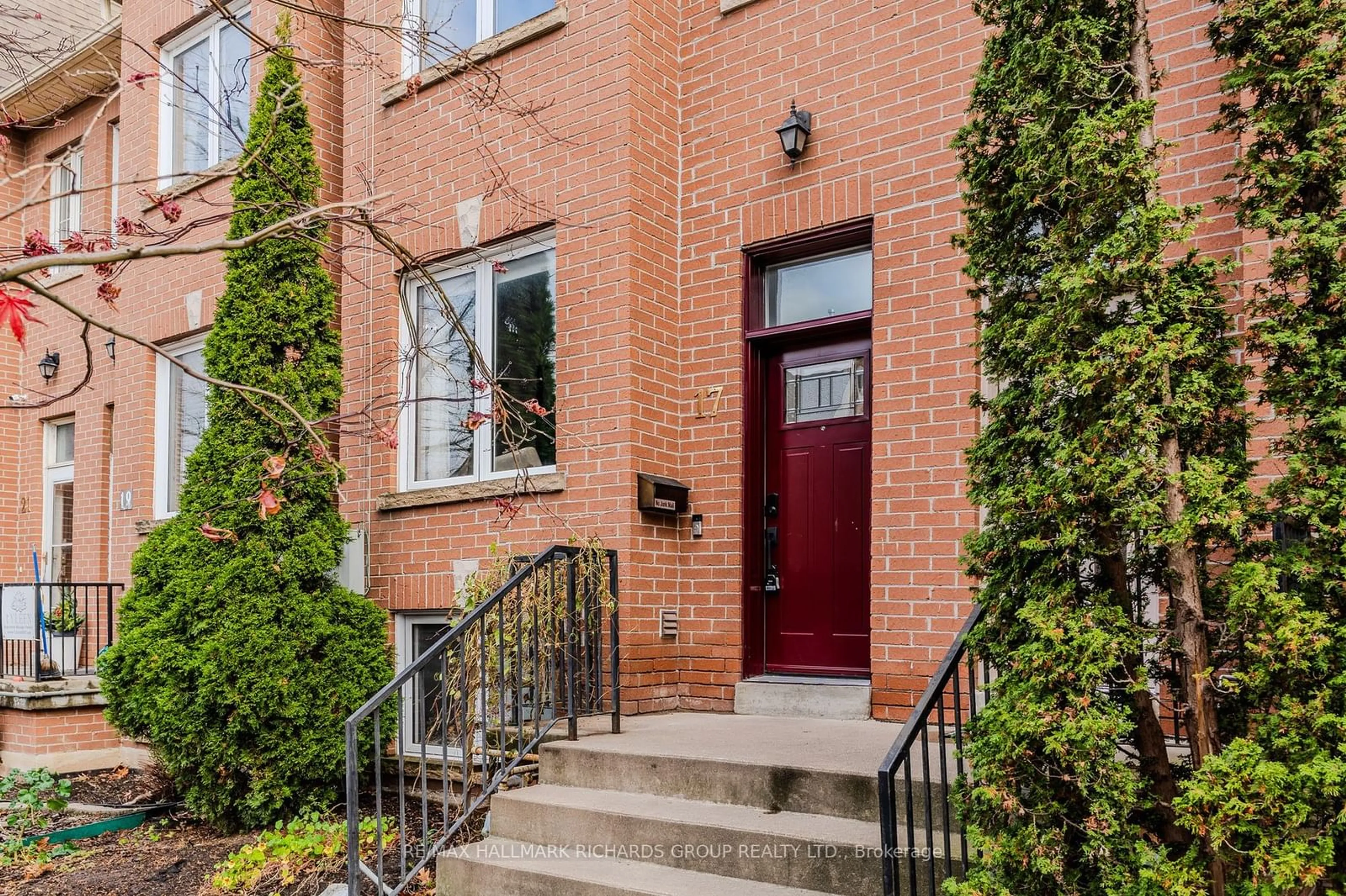 Home with brick exterior material, street for 17 Brick Crt, Toronto Ontario M4L 3X7