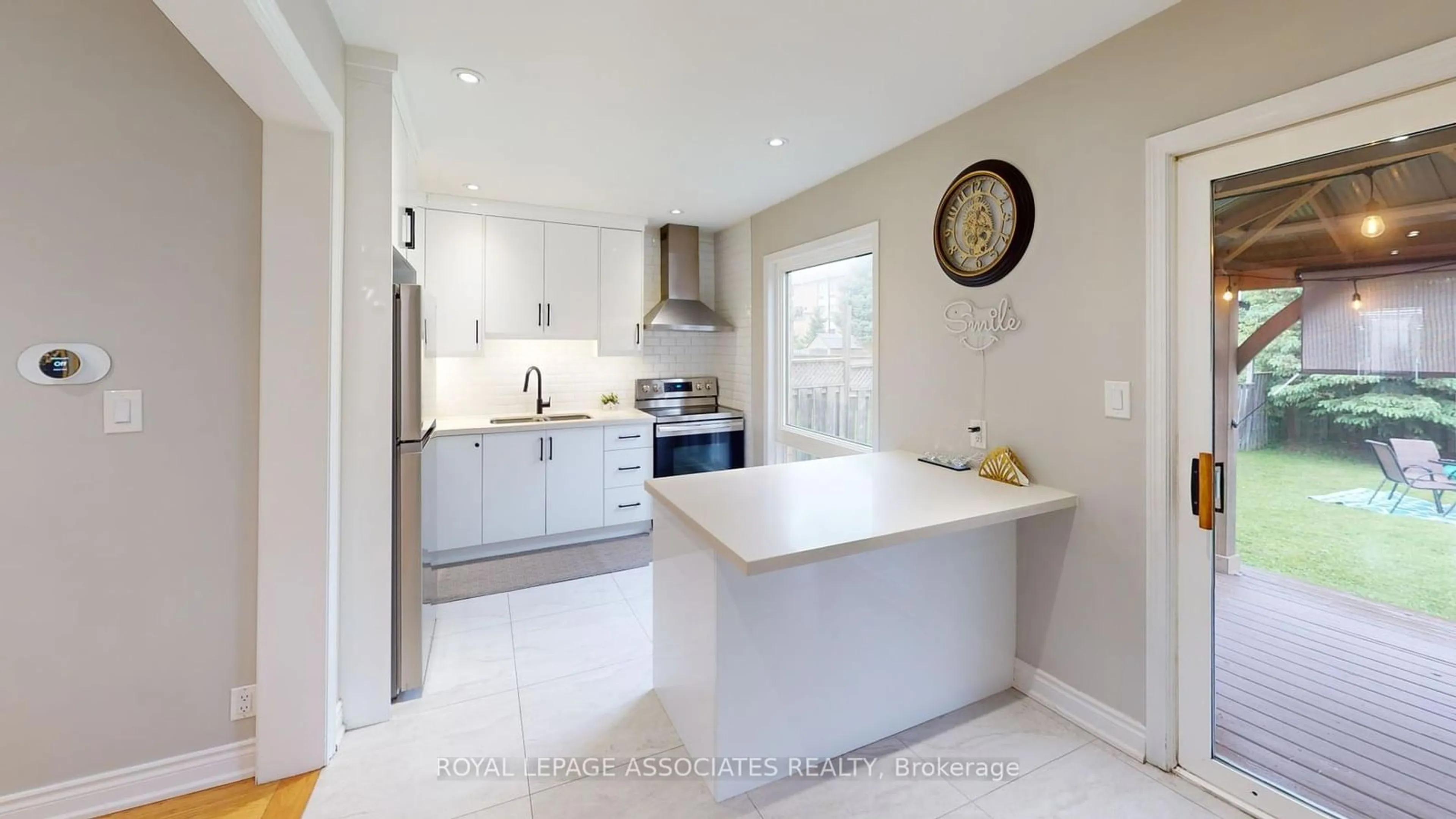 Open concept kitchen, ceramic/tile floor for 1821 Dalhousie Cres, Oshawa Ontario L1G 8C5