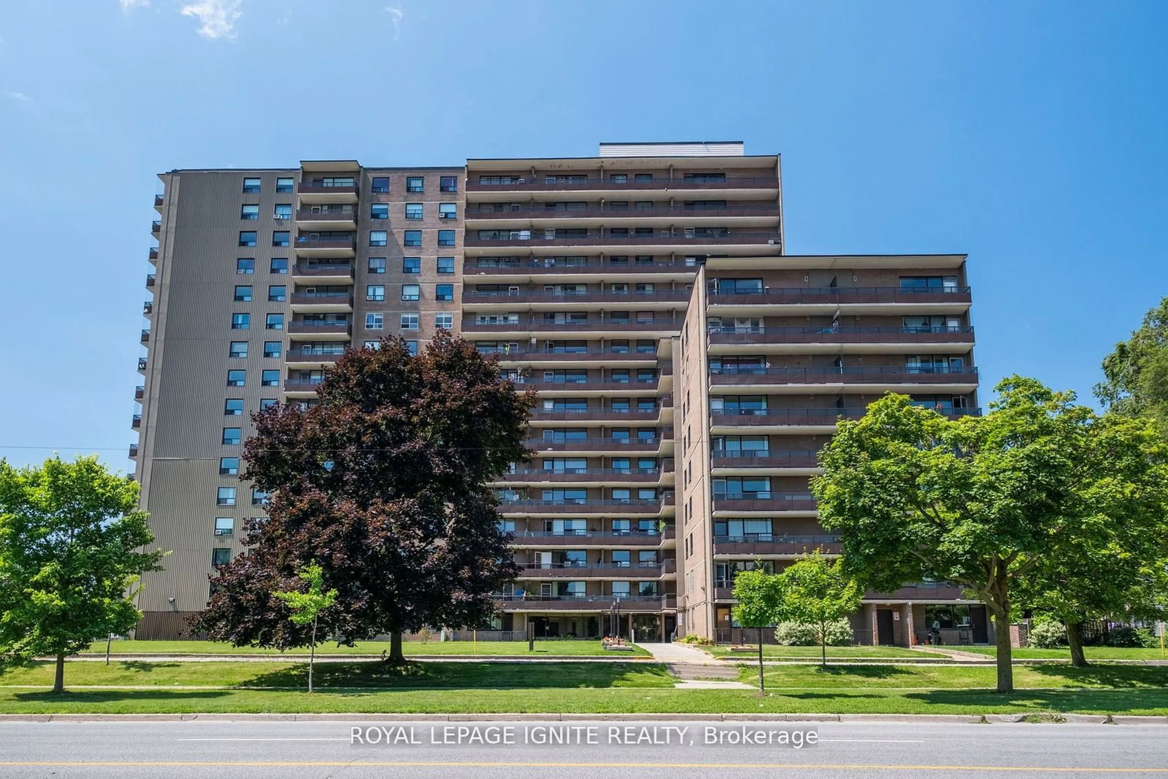 A pic from outside/outdoor area/front of a property/back of a property/a pic from drone, building for 180 Markham Rd #201, Toronto Ontario M1M 2Z9