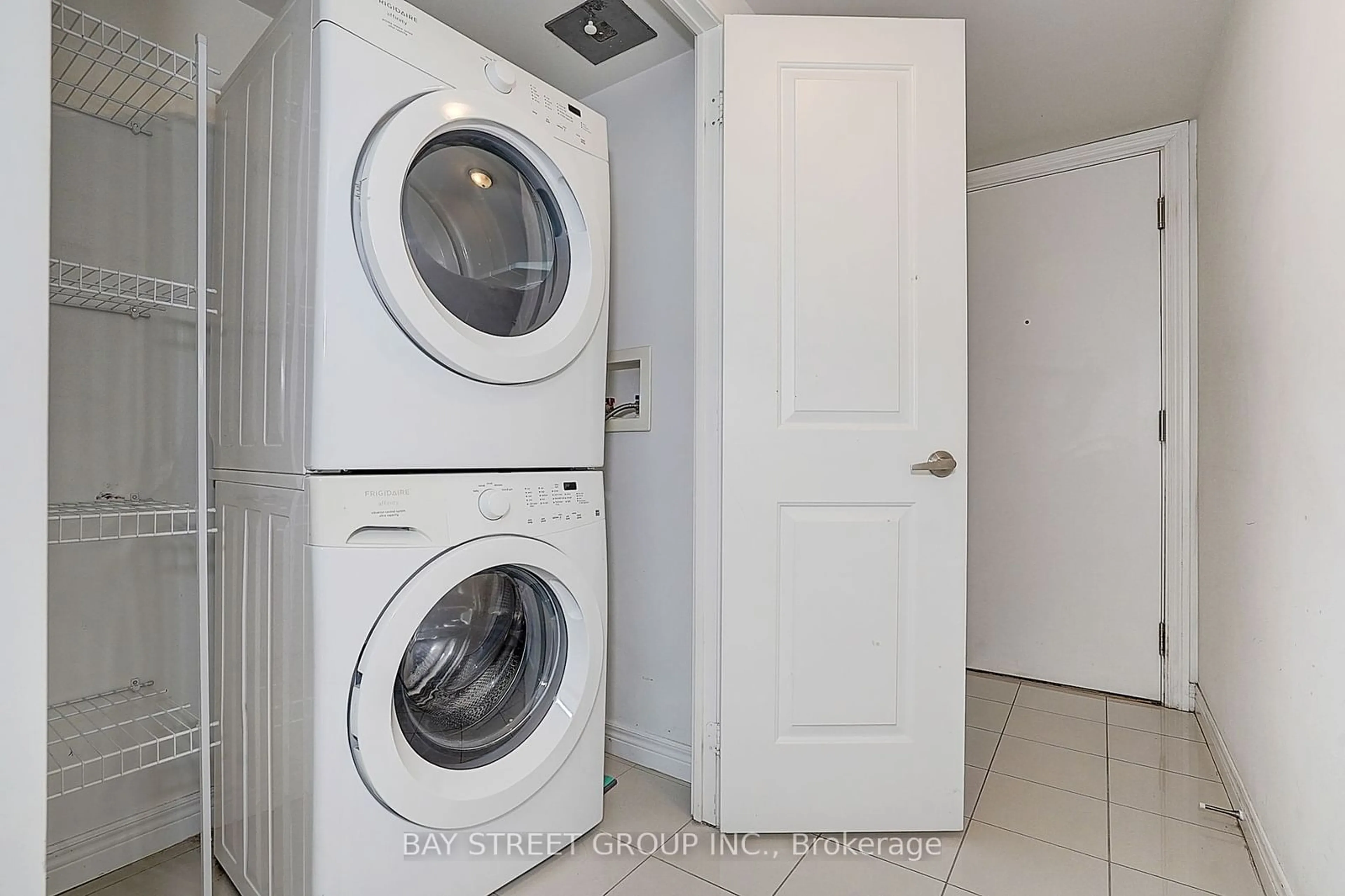 Laundry room for 50 Town Centre Crt #3810, Toronto Ontario M1P 4Y7