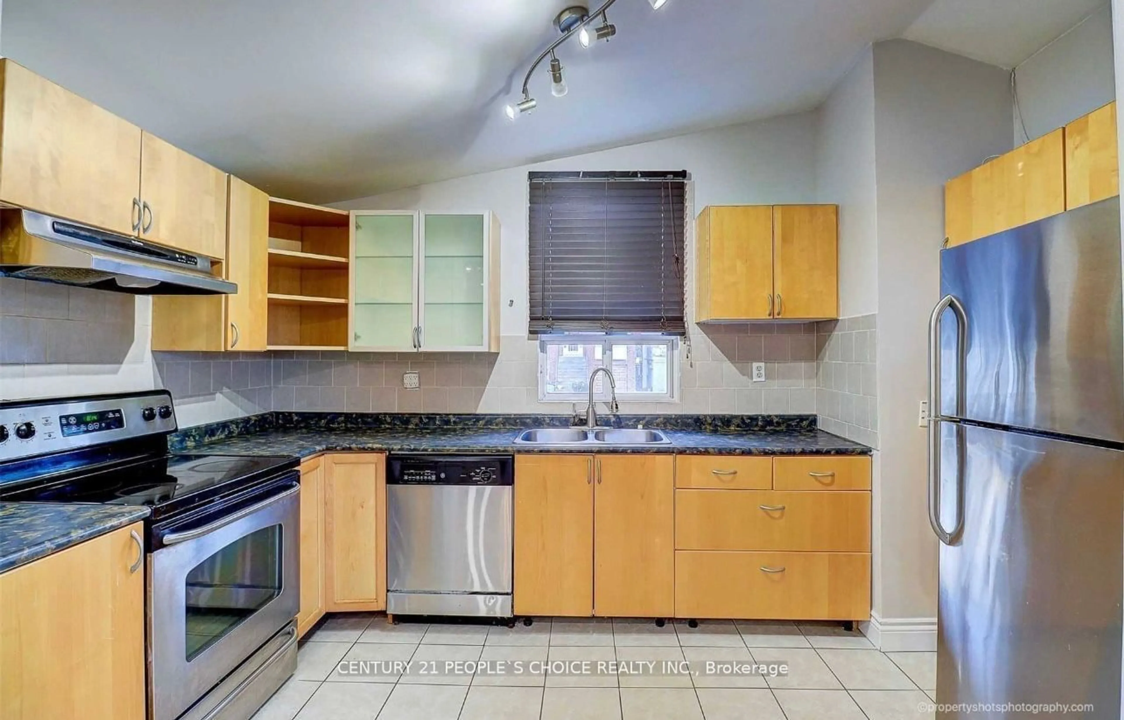 Standard kitchen, unknown for 20 Butterworth Ave, Toronto Ontario M1L 1H1