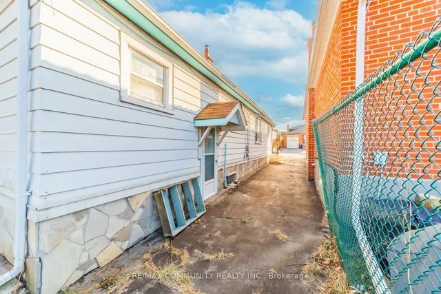 Additional property image - 18 Glasgow Ave