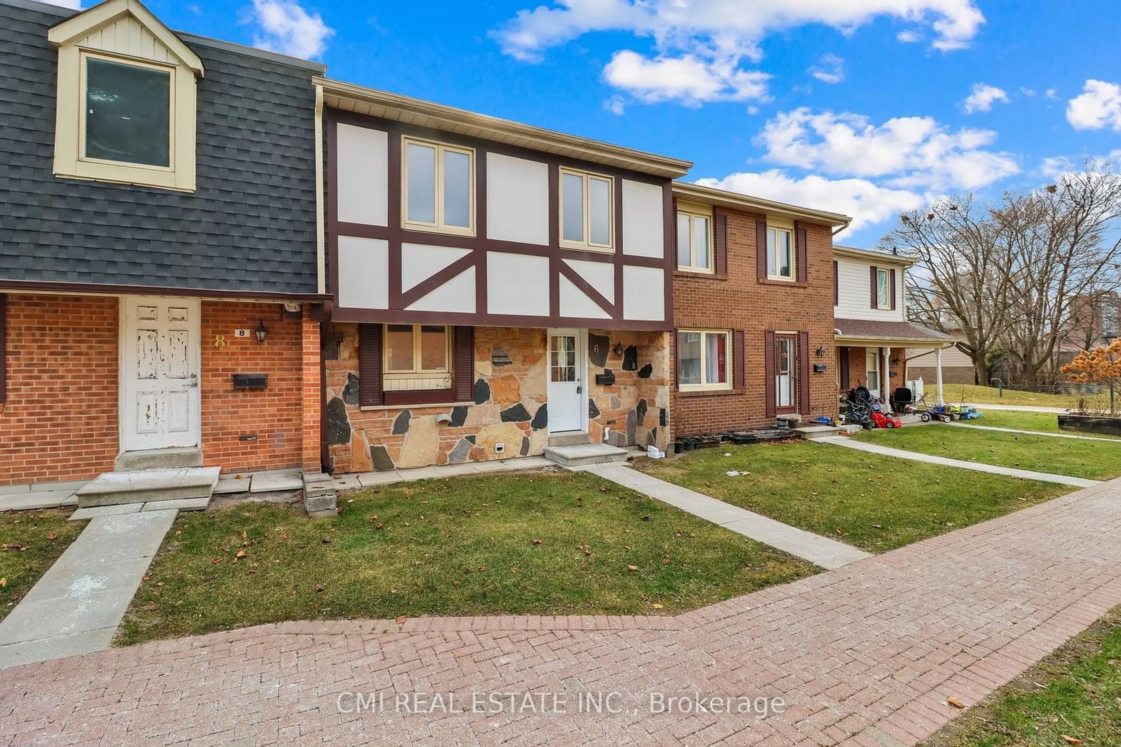 Home with brick exterior material, street for 270 TIMBERBANK Blvd #6, Toronto Ontario M1W 2M1