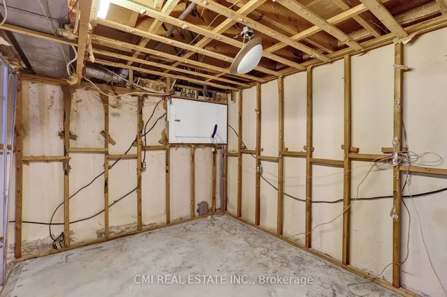 Additional property image - 270 TIMBERBANK Blvd Unit 6