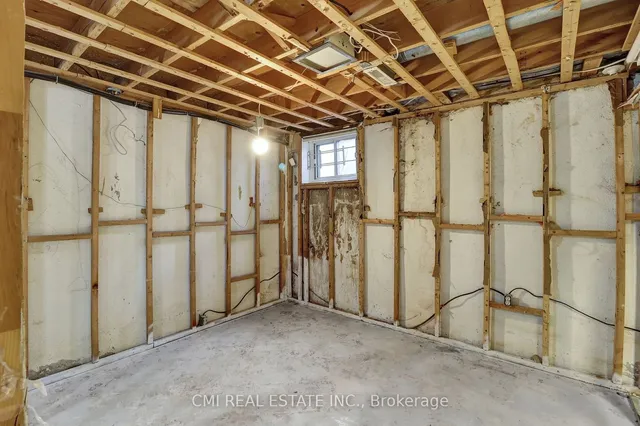 Additional property image - 270 TIMBERBANK Blvd Unit 6