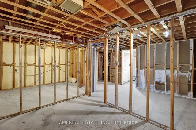 Additional property image - 270 TIMBERBANK Blvd Unit 6