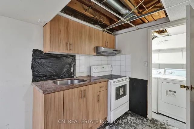 Additional property image - 270 TIMBERBANK Blvd Unit 6