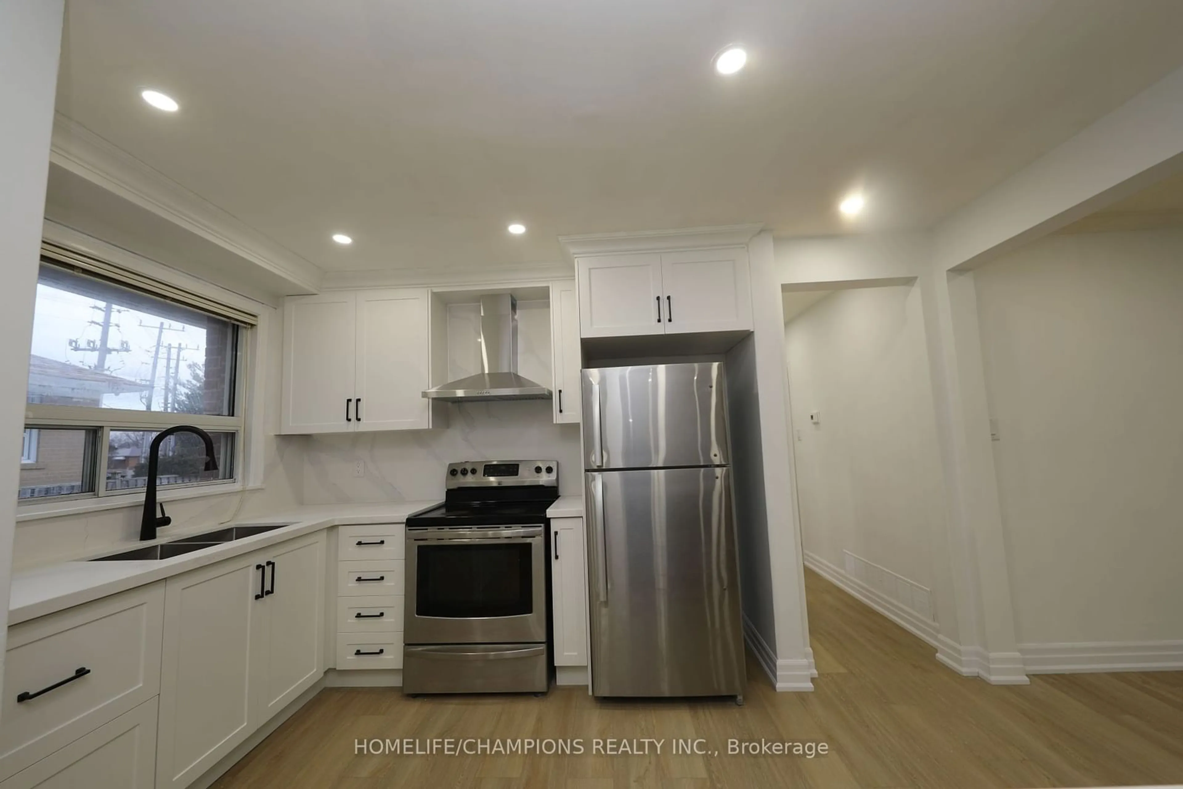 Standard kitchen, unknown for 25 Crusader St, Toronto Ontario M1H 1E1