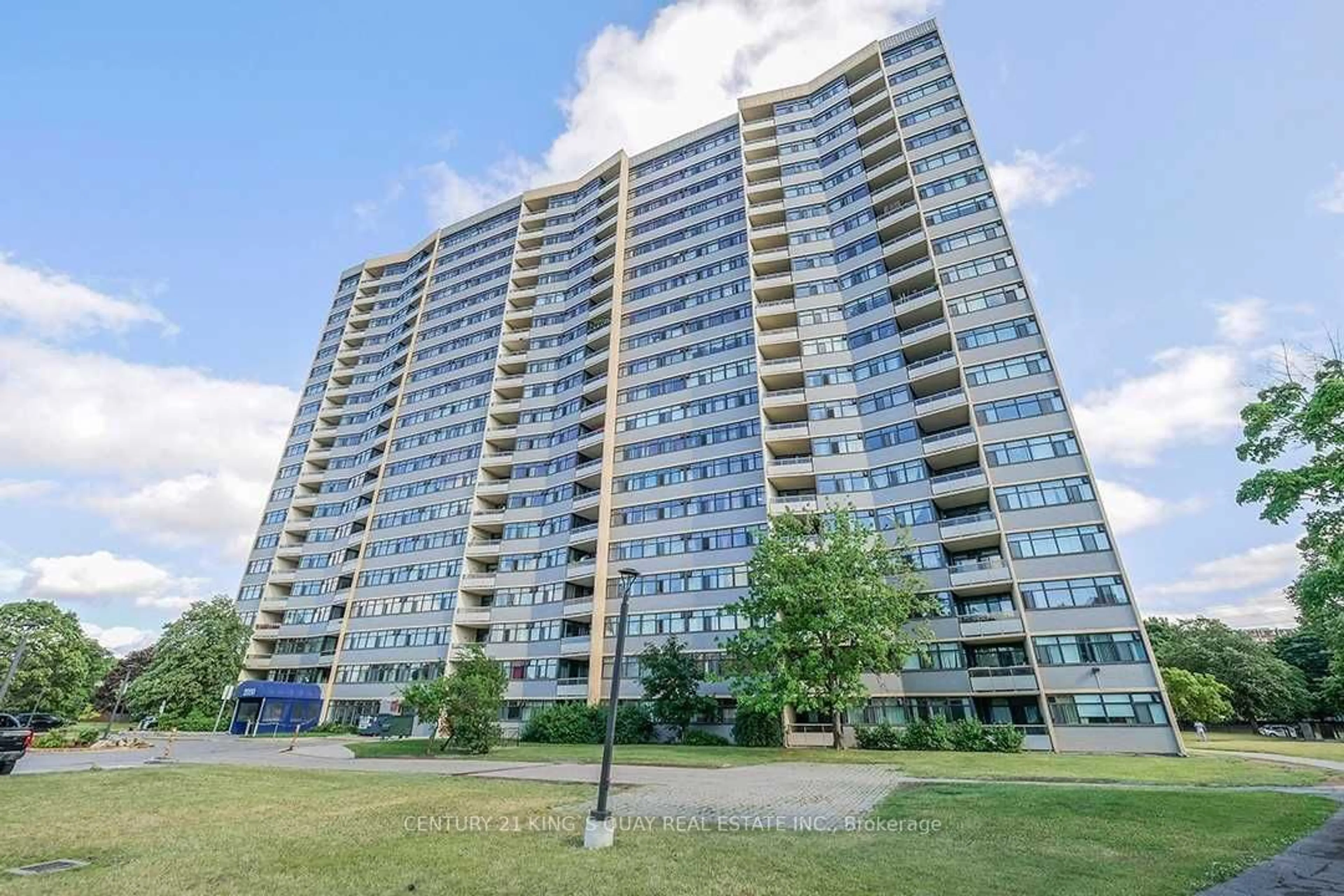 A pic from outside/outdoor area/front of a property/back of a property/a pic from drone, building for 2050 Bridletowne Circ #1410, Toronto Ontario M1W 2V5