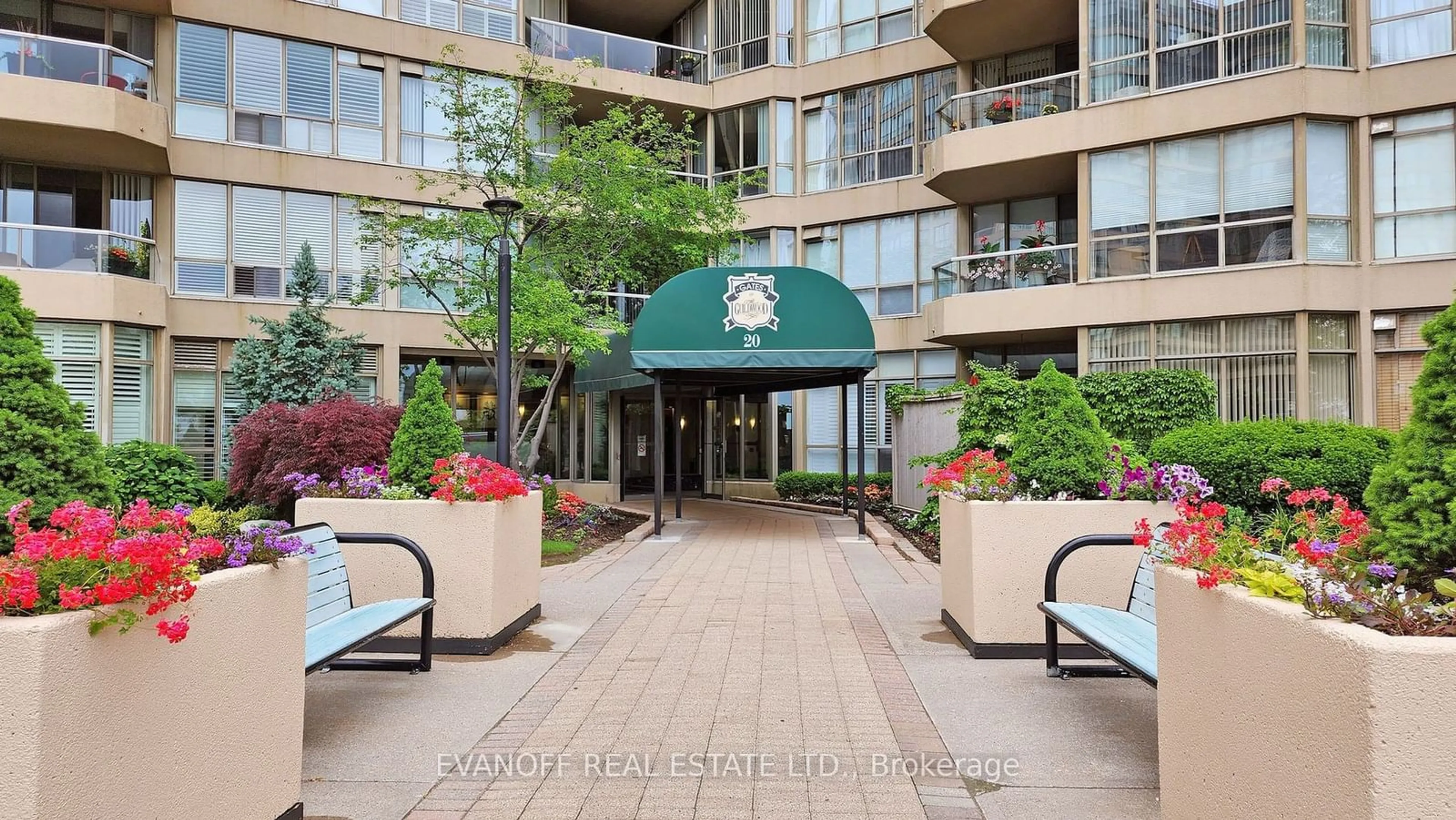 Indoor foyer for 20 Guildwood Pkwy #1205, Toronto Ontario M1E 5B6