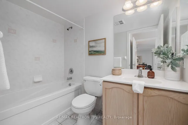 Additional property image - 61 Town Centre Crt Unit 2402