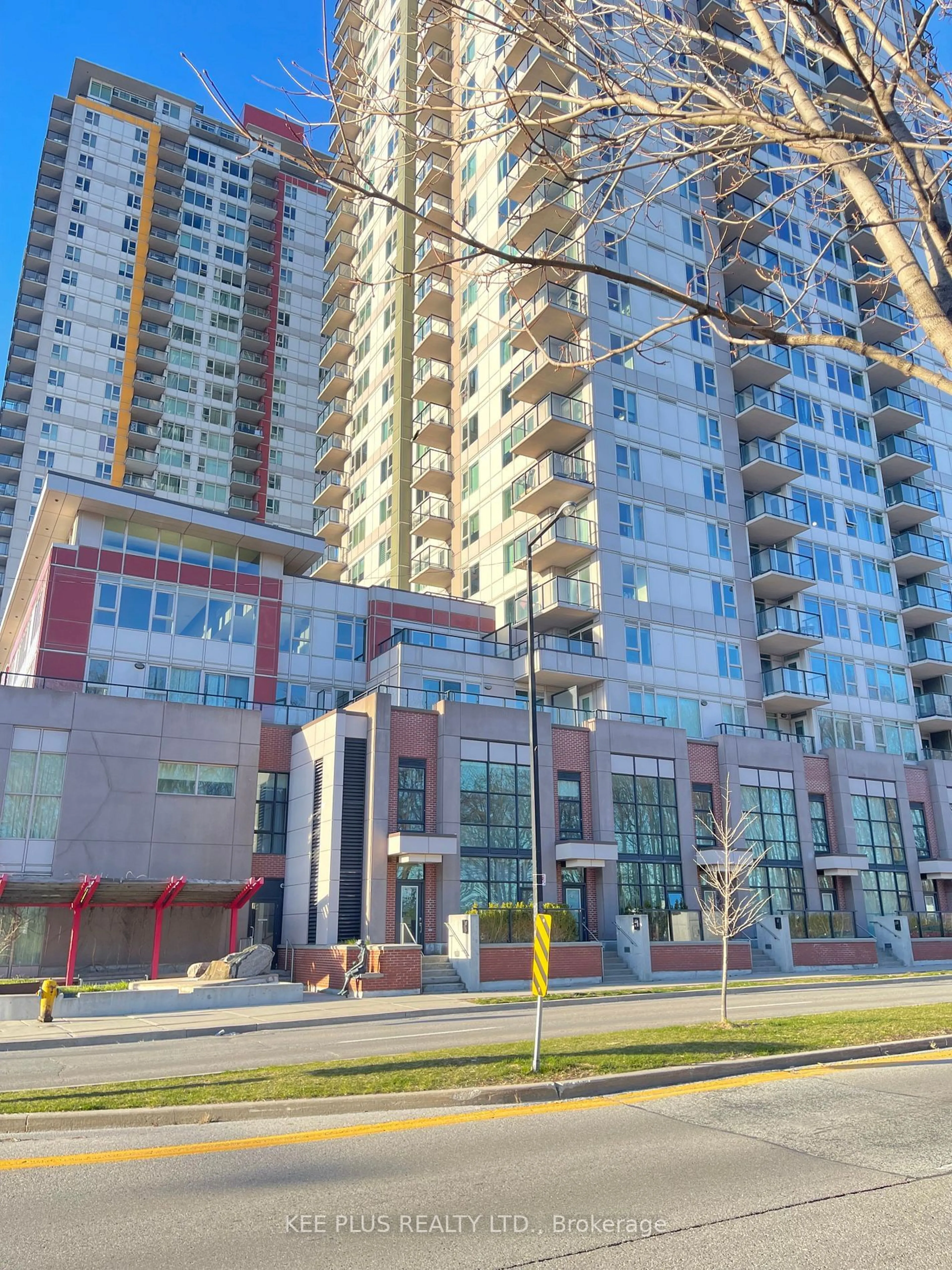 Indoor foyer for 190 Borough Dr #302, Toronto Ontario M1P 0B6