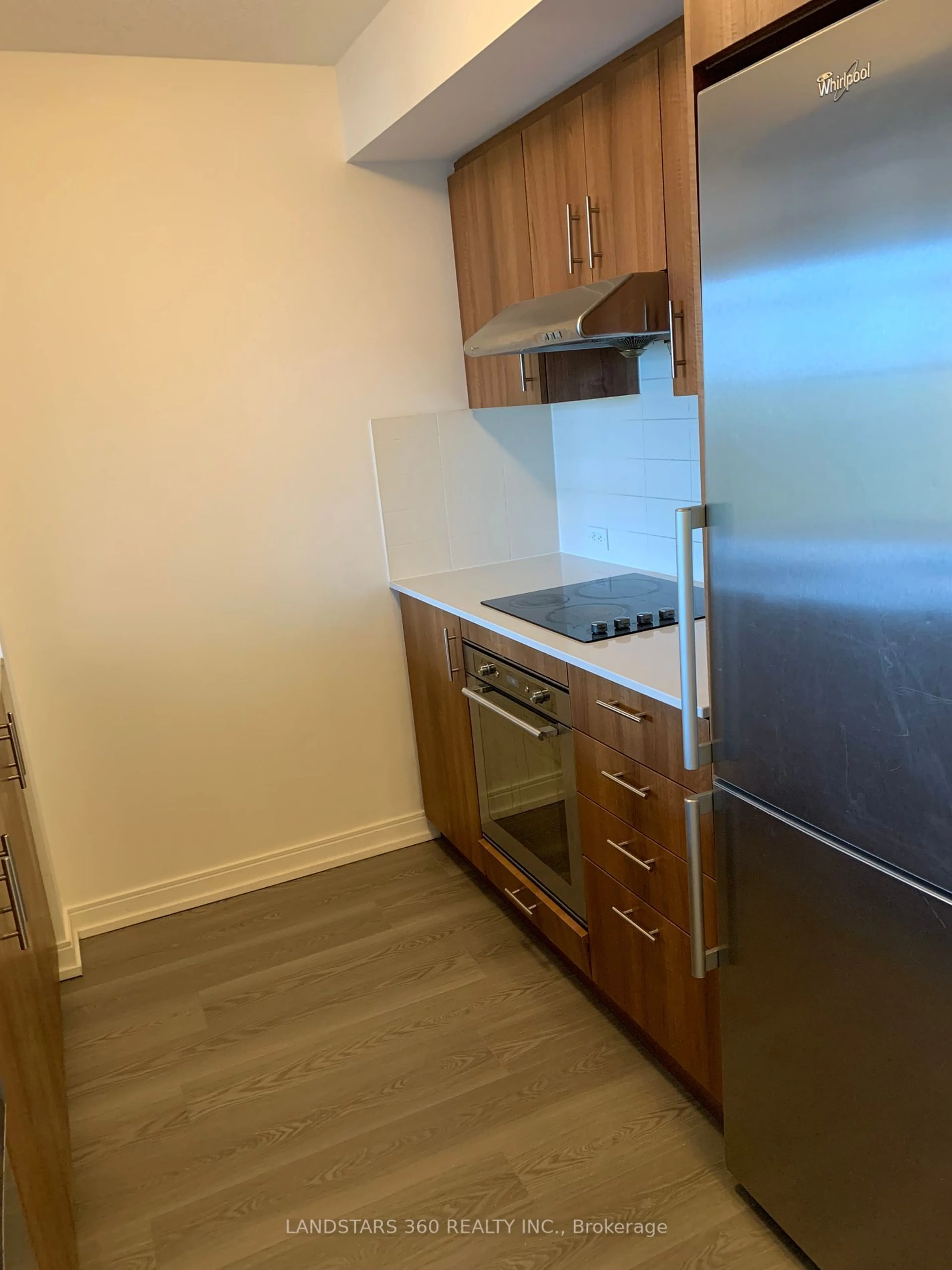 Standard kitchen, unknown for 255 Village Green Sq #806, Toronto Ontario M1S 0L3