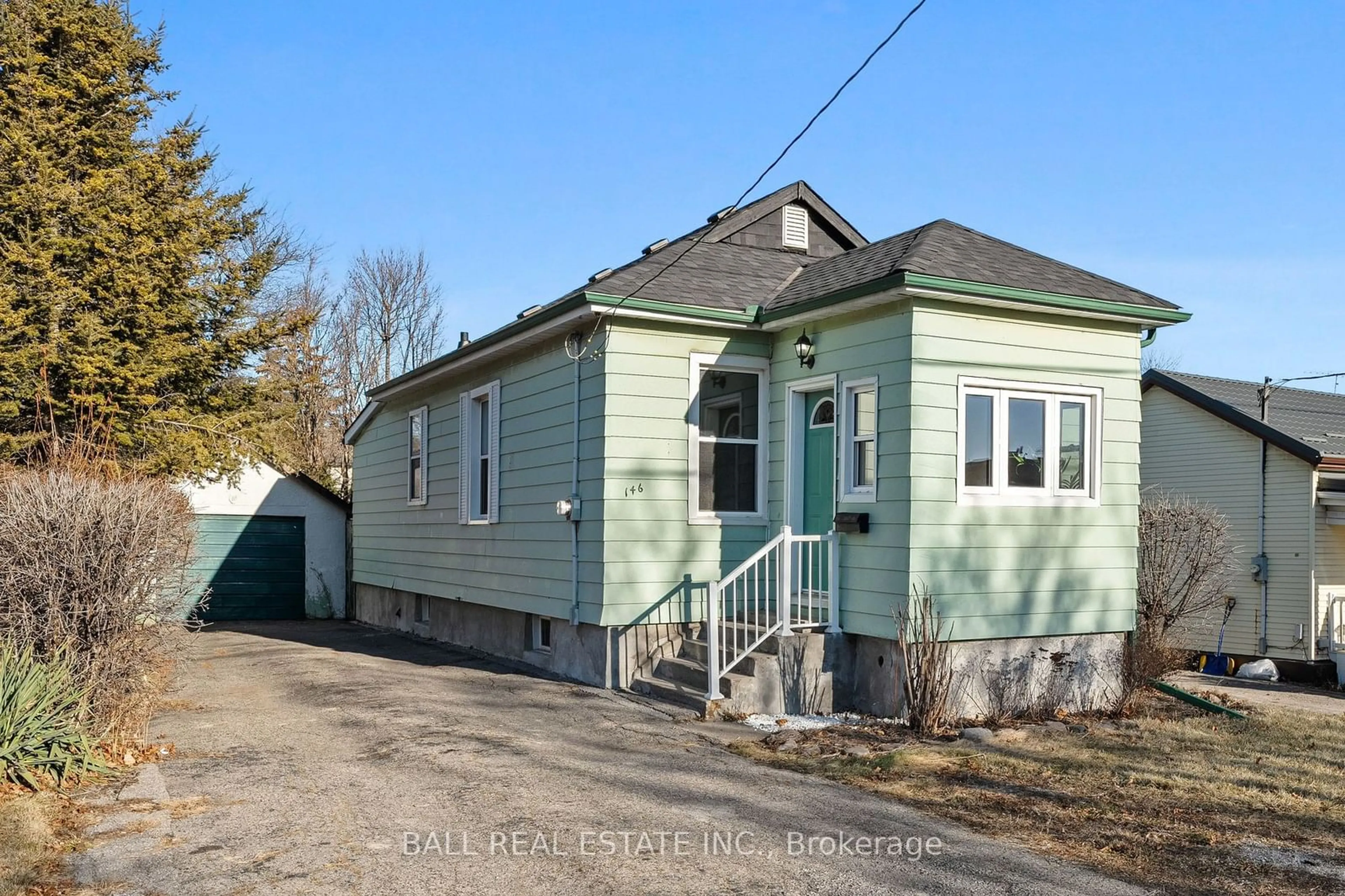 Unknown for 146 Mill St, Oshawa Ontario L1J 1S7