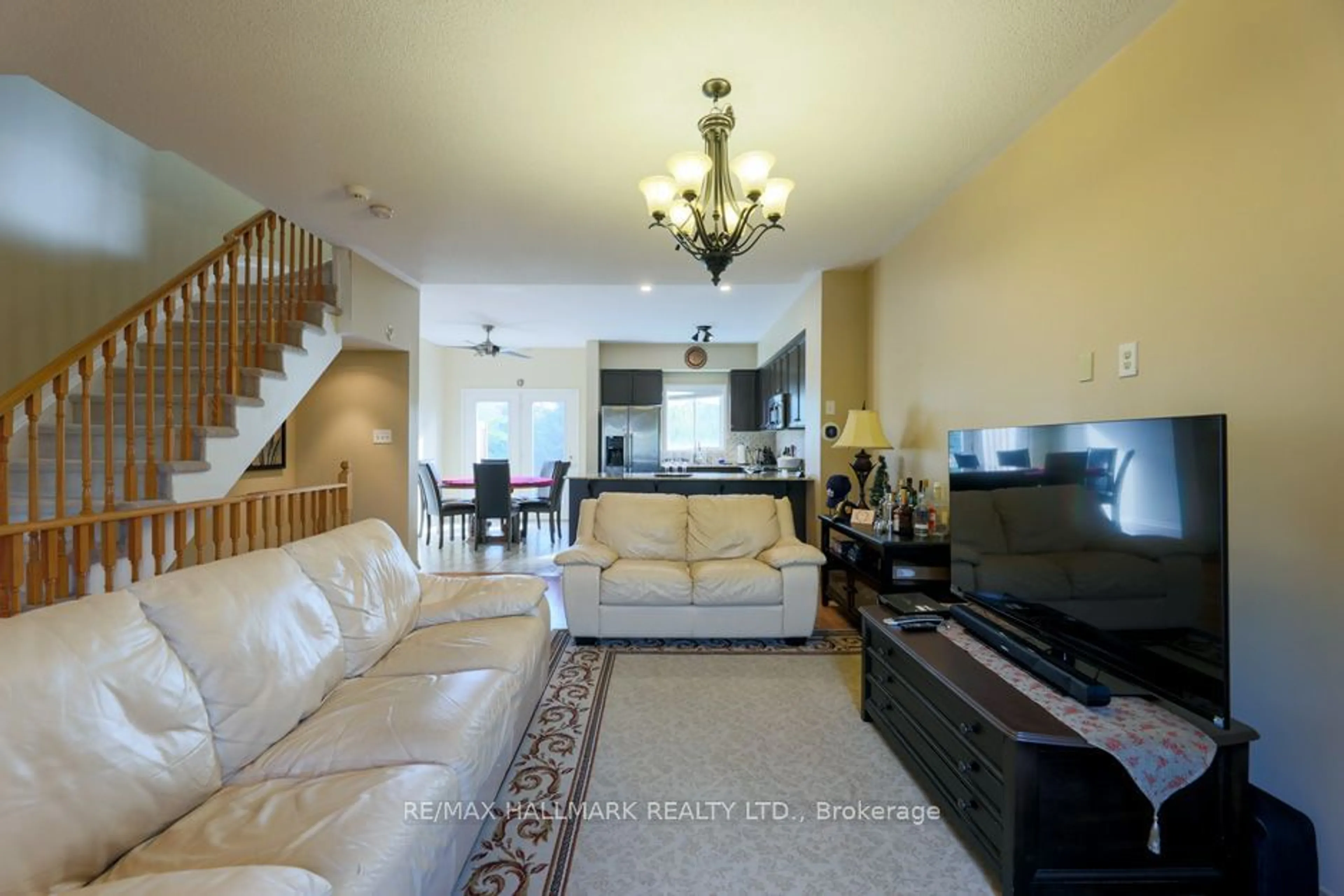 Living room with furniture, unknown for 95 John Bell Cres, Toronto Ontario M1L 0G5